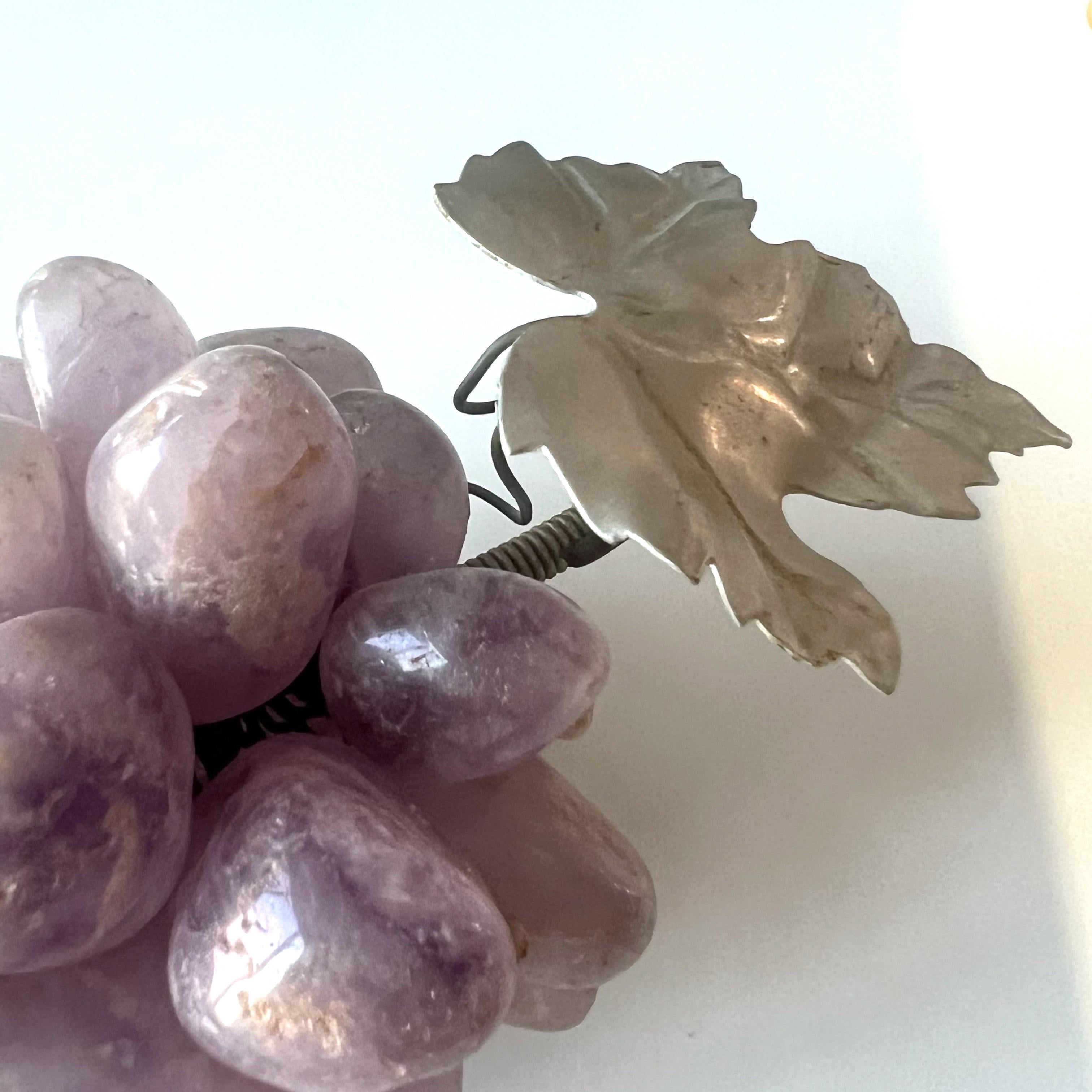 Racimos de uvas de piedras semipreciosas de mediados de siglo - un par en venta 2