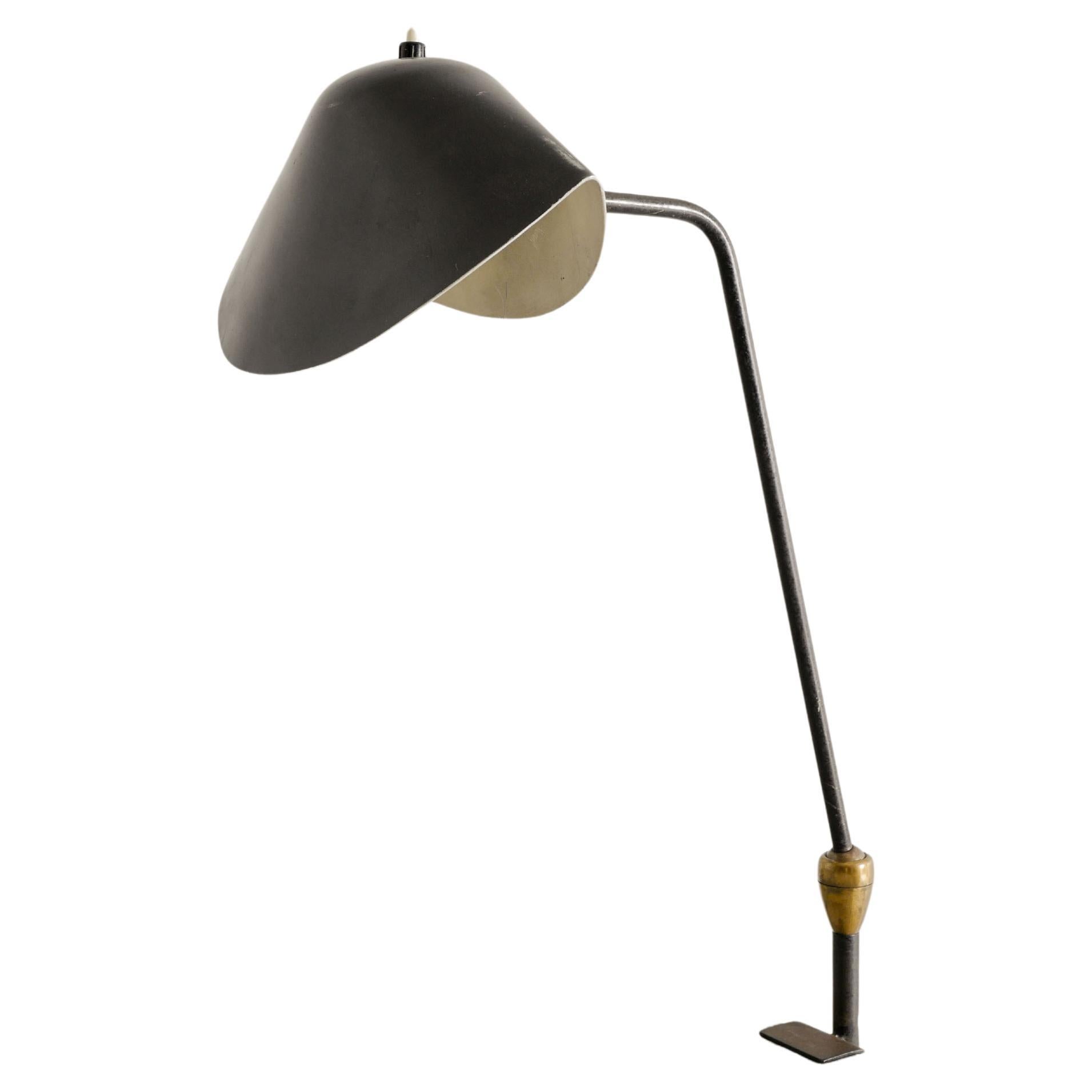 Lampe de bureau en métal Serge Mouille Agrafée, années 1950 A Steph Simon Paris, années 1950