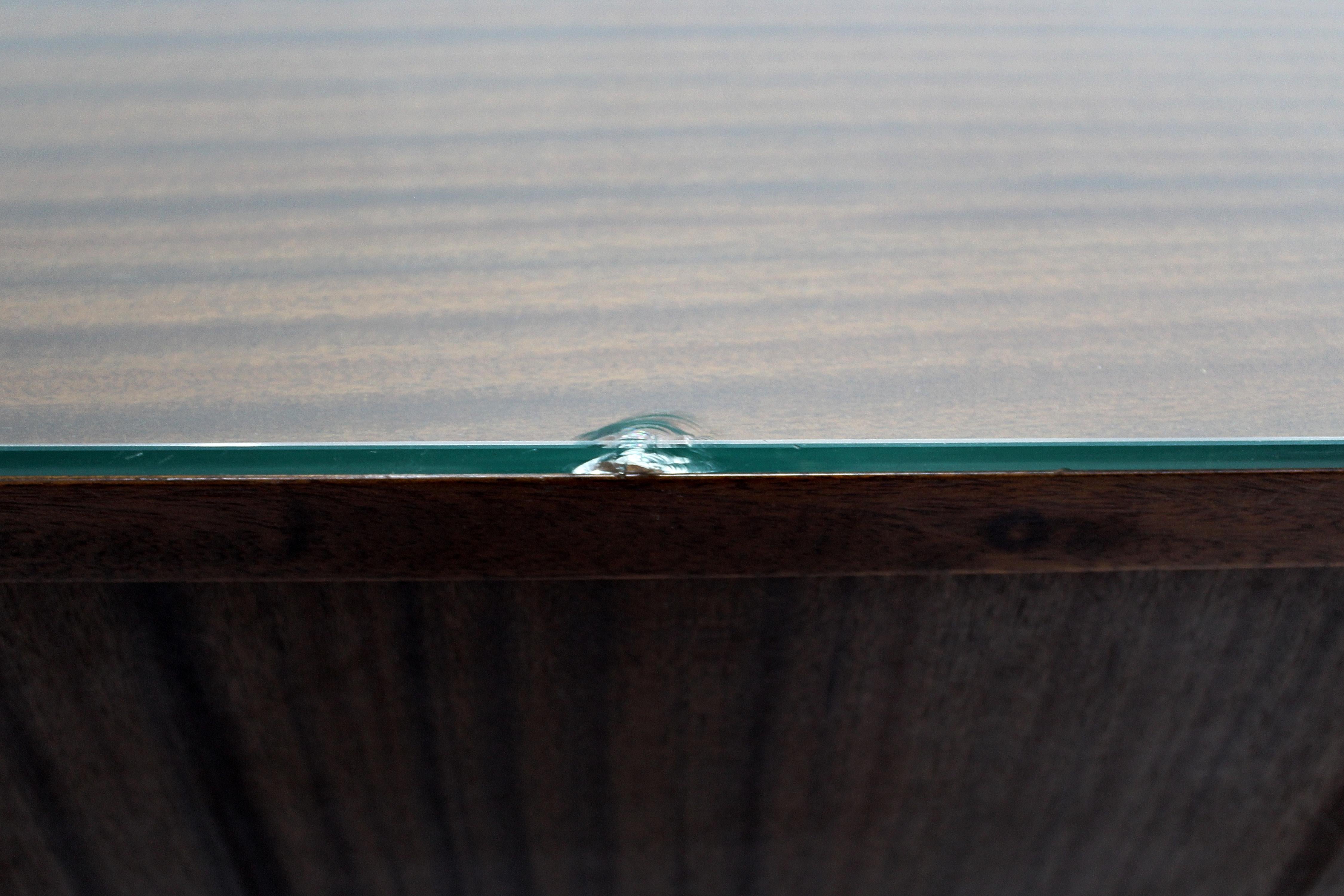 Cassettiera in legno della serie Mid-Century 