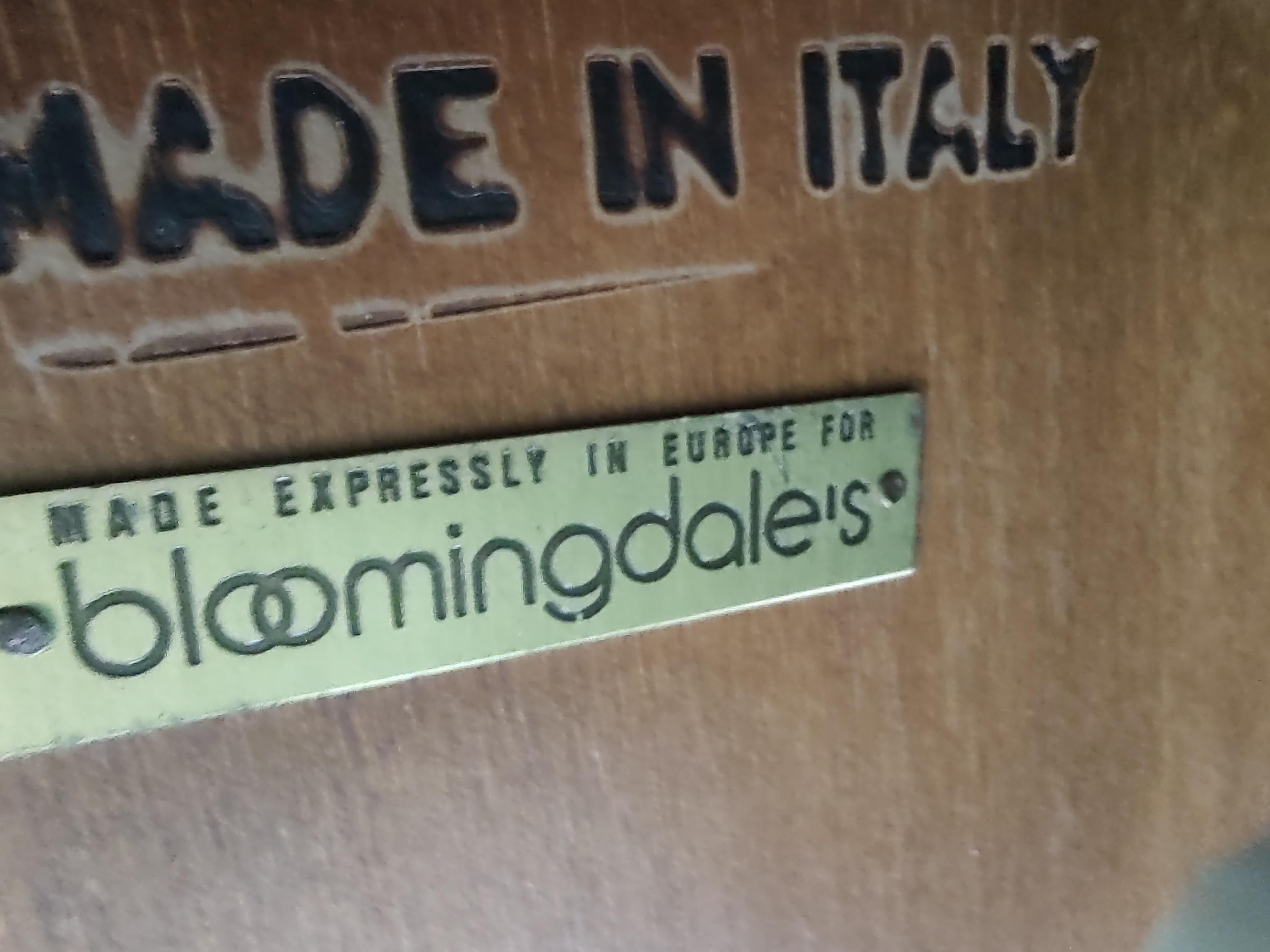 Mid Century Serpentine Burled Olive Wood Marble Top Bloomingdale's Made in Italy en vente 4