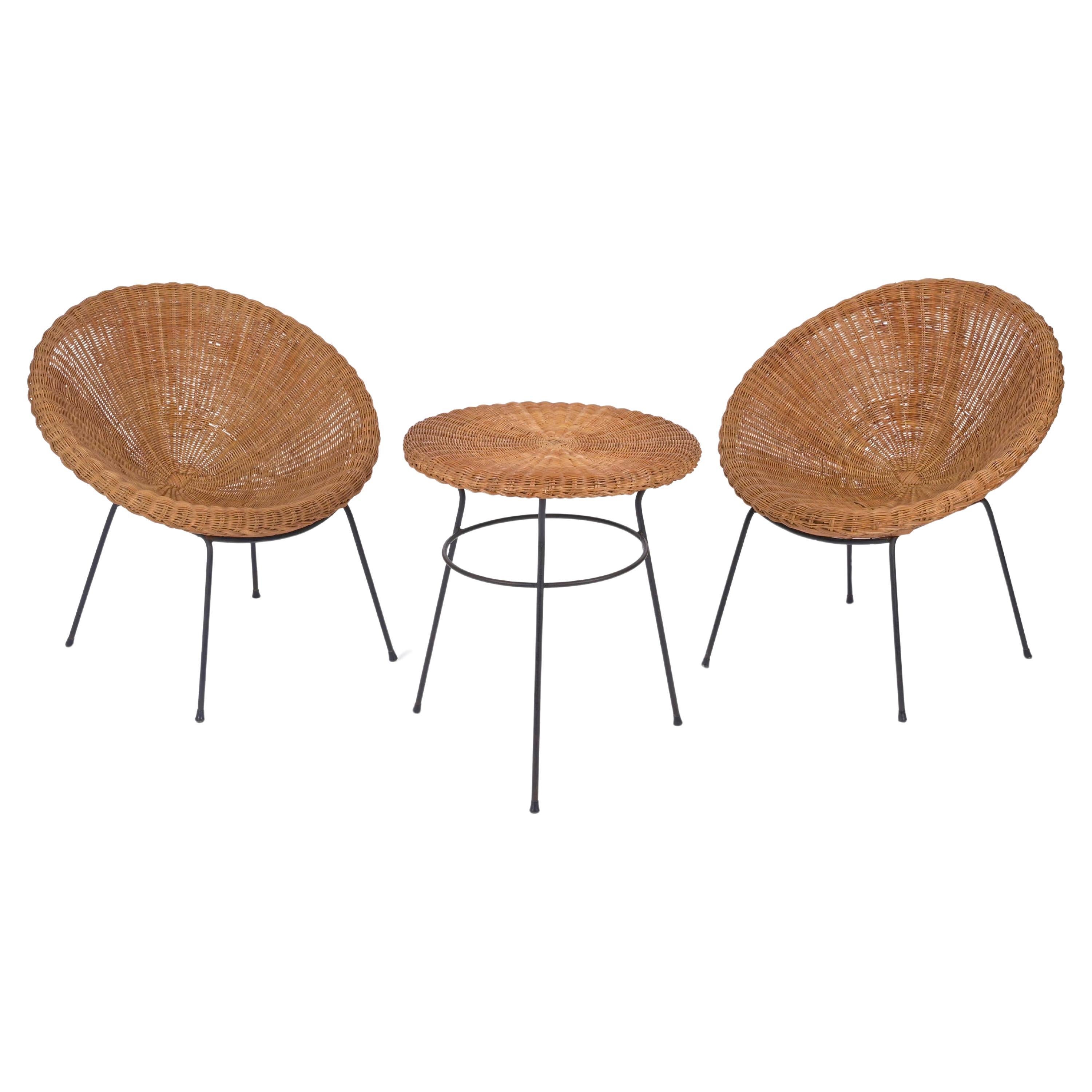 Mid-Century Set, Chairs and Coffee Table in Rattan, Wicker and Iron, Italy 1950s For Sale