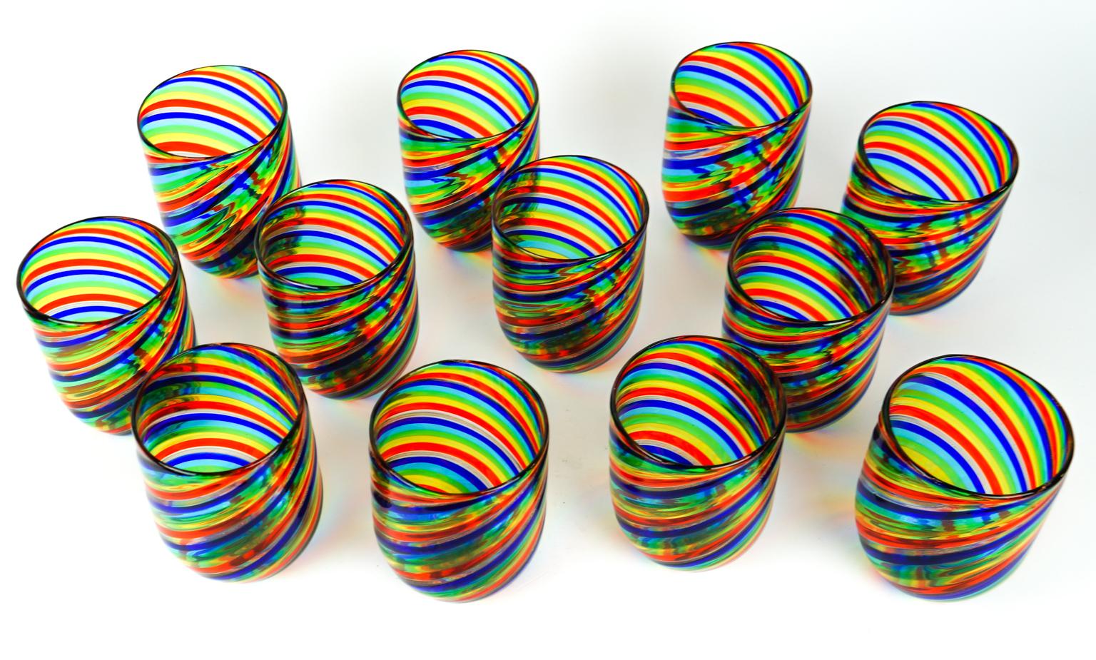 Ensemble de 12 gobelets colorés de Murano « Goti De Fornasa » du milieu du siècle dernier en vente 8