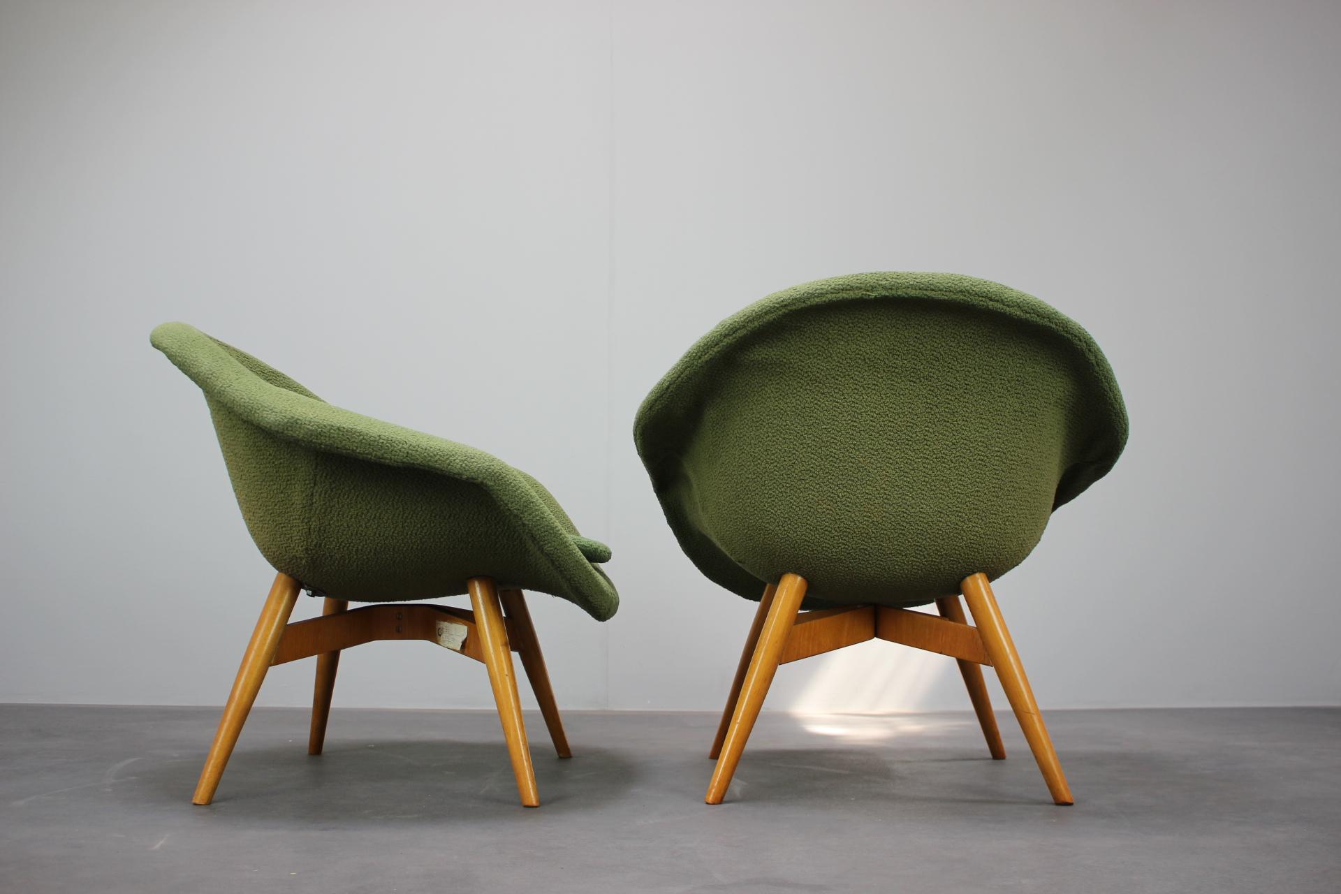 Juego de 2 sillones de mediados de siglo de Miroslav Navrátil, Años 50, Checoslovaquia mediados del siglo XX en venta