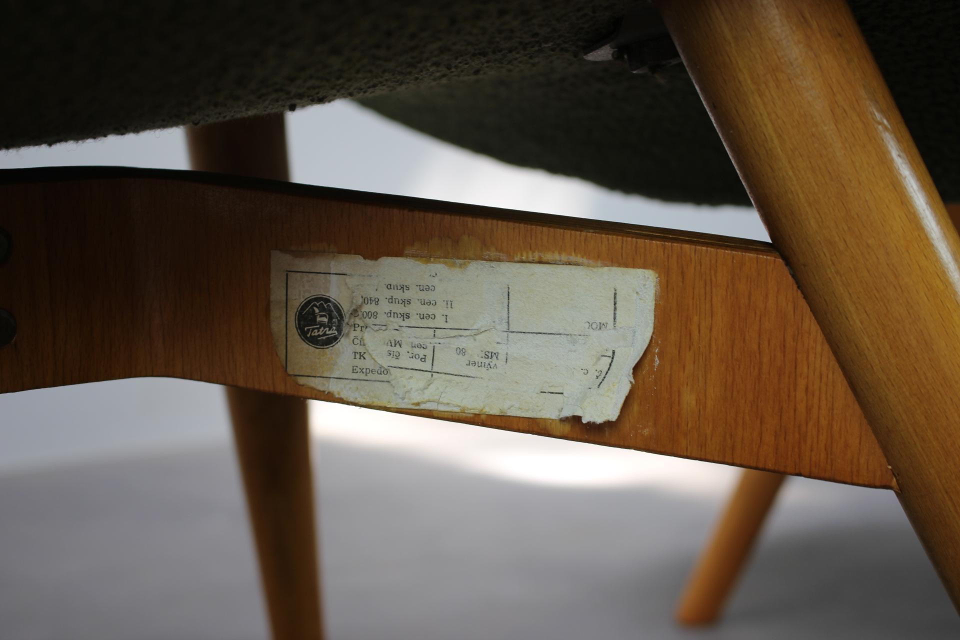 Juego de 2 sillones de mediados de siglo de Miroslav Navrátil, Años 50, Checoslovaquia Tela en venta
