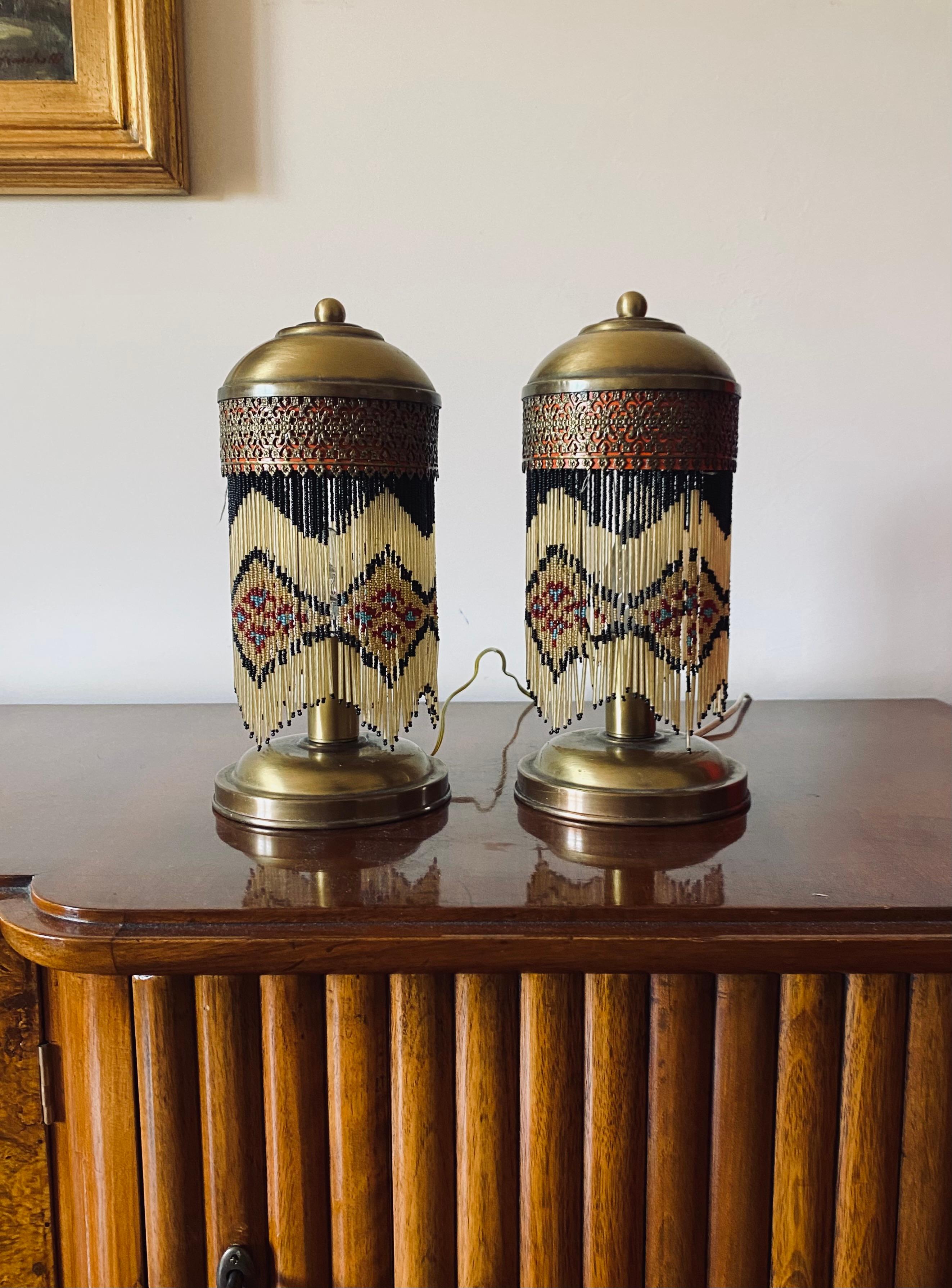 Juego de 2 lámparas de mesa de latón de mediados de siglo, Italia años 40 en venta 13