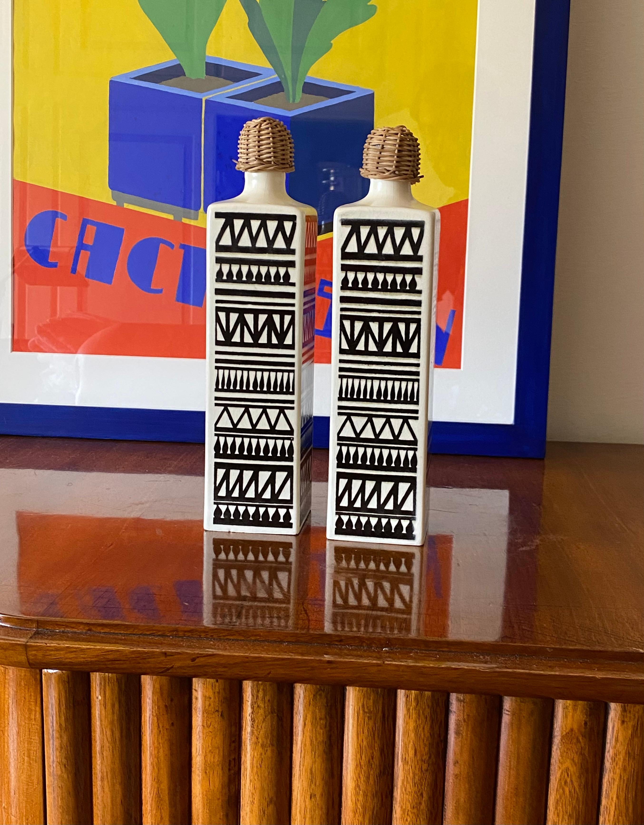Mid-Century Modern Ensemble de 2 bouteilles en céramique du milieu du siècle, Staffel Limburg Allemagne, années 1960 en vente