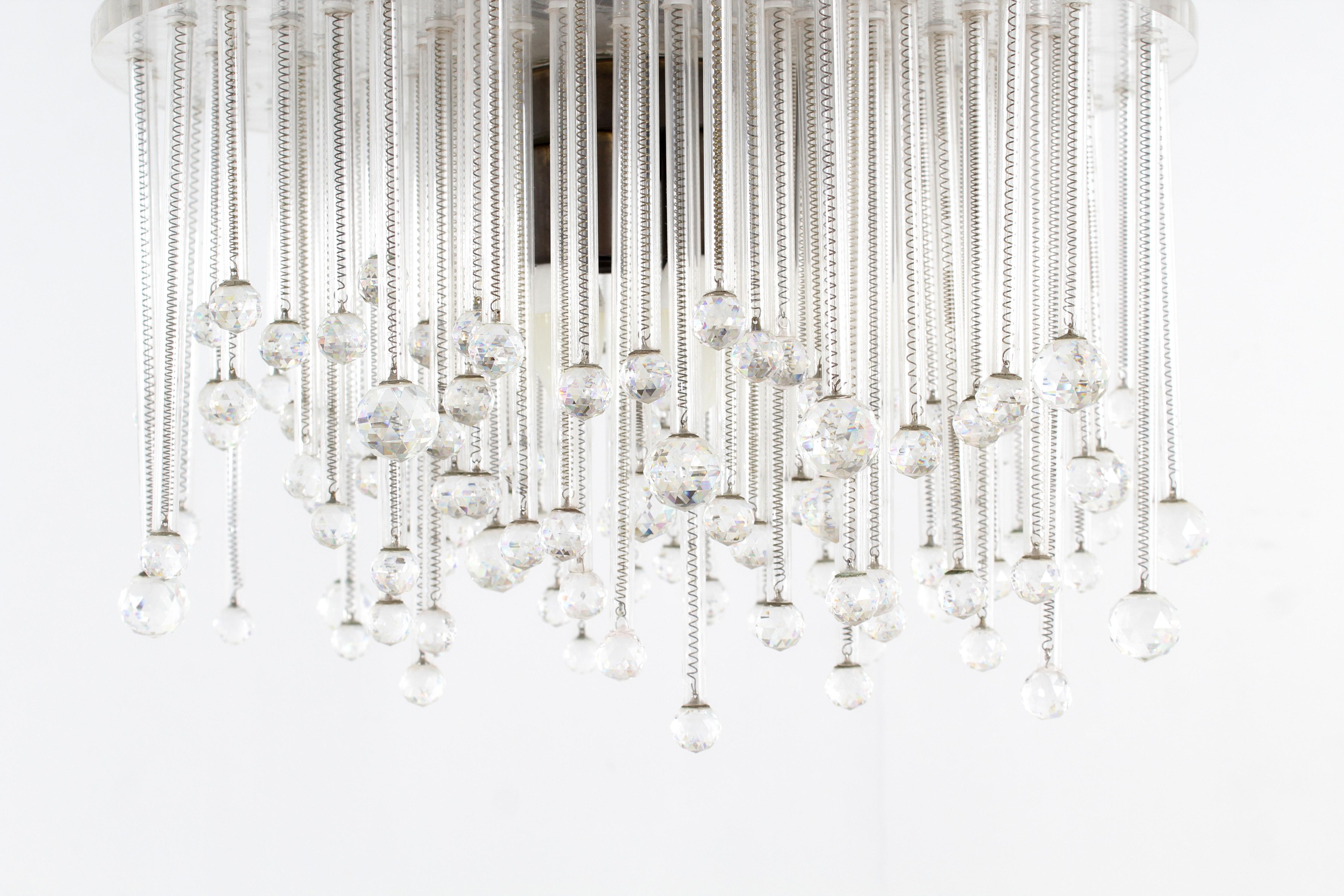Mid-Century Set of 2 Italian Production Crystal Glass and Plexi Chandelier 1960s For Sale 5