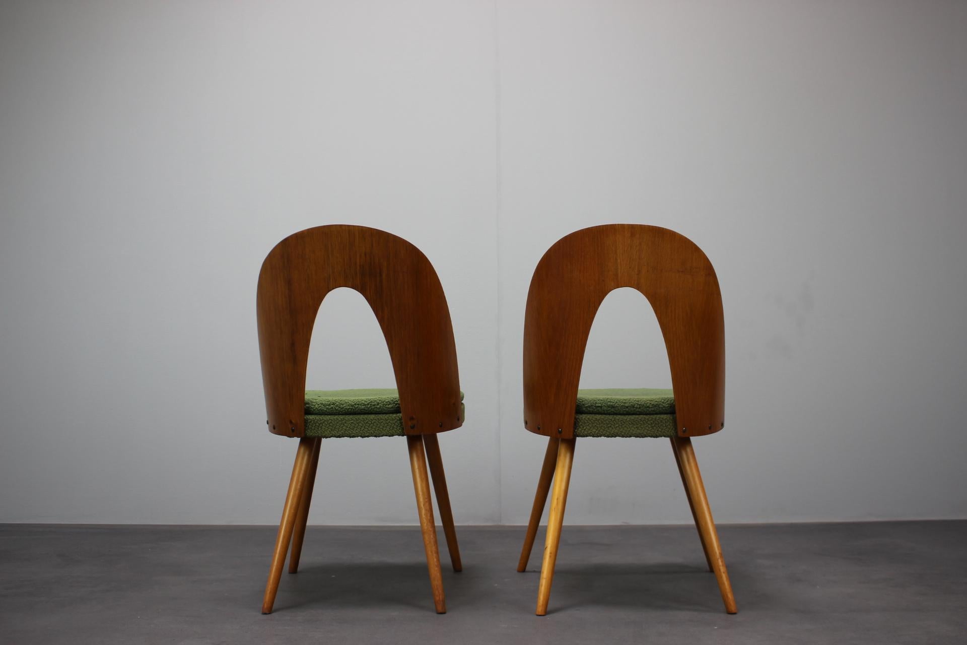 Tchèque Ensemble de 2 chaises Tatra du milieu du siècle par Antonín Šuman pour Tatra Pravenec, années 1960 en vente