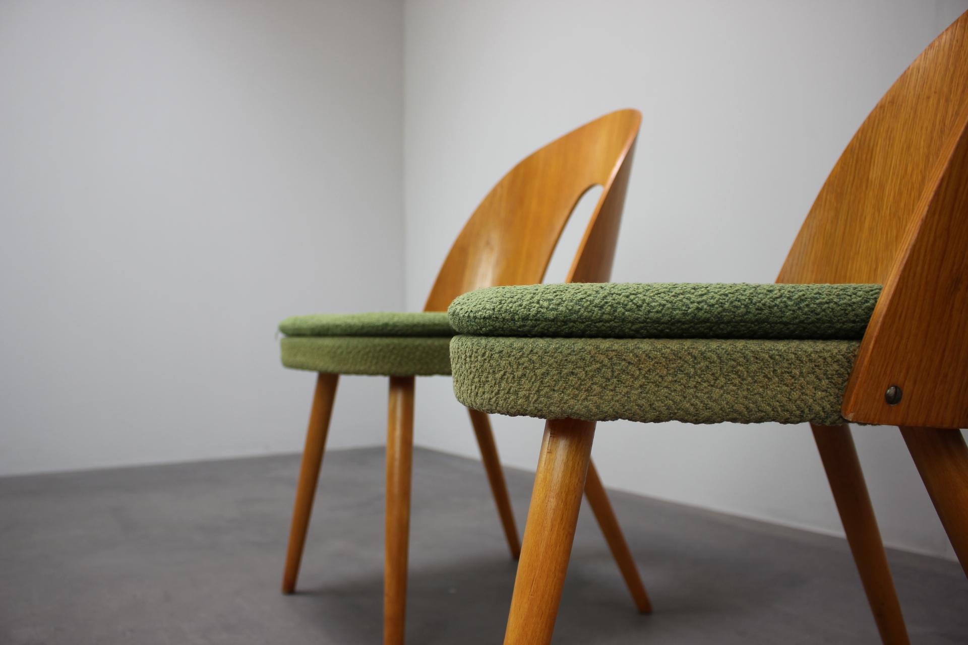 Tissu Ensemble de 2 chaises Tatra du milieu du siècle par Antonín Šuman pour Tatra Pravenec, années 1960 en vente