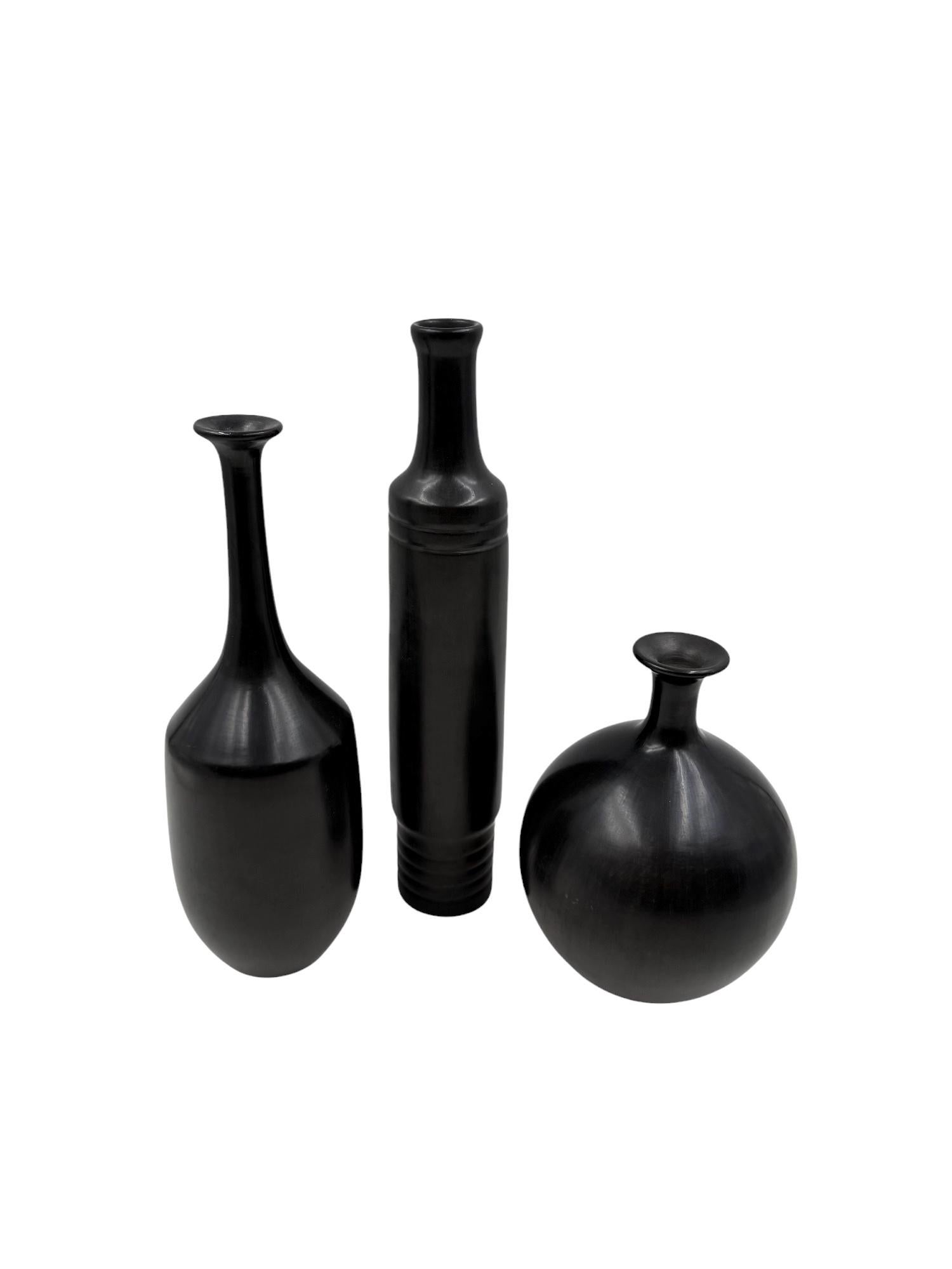 Ensemble de 3 vases en céramique bucchero noire du milieu du siècle, Sebastiani Gubbio Italie années 1960 en vente 4