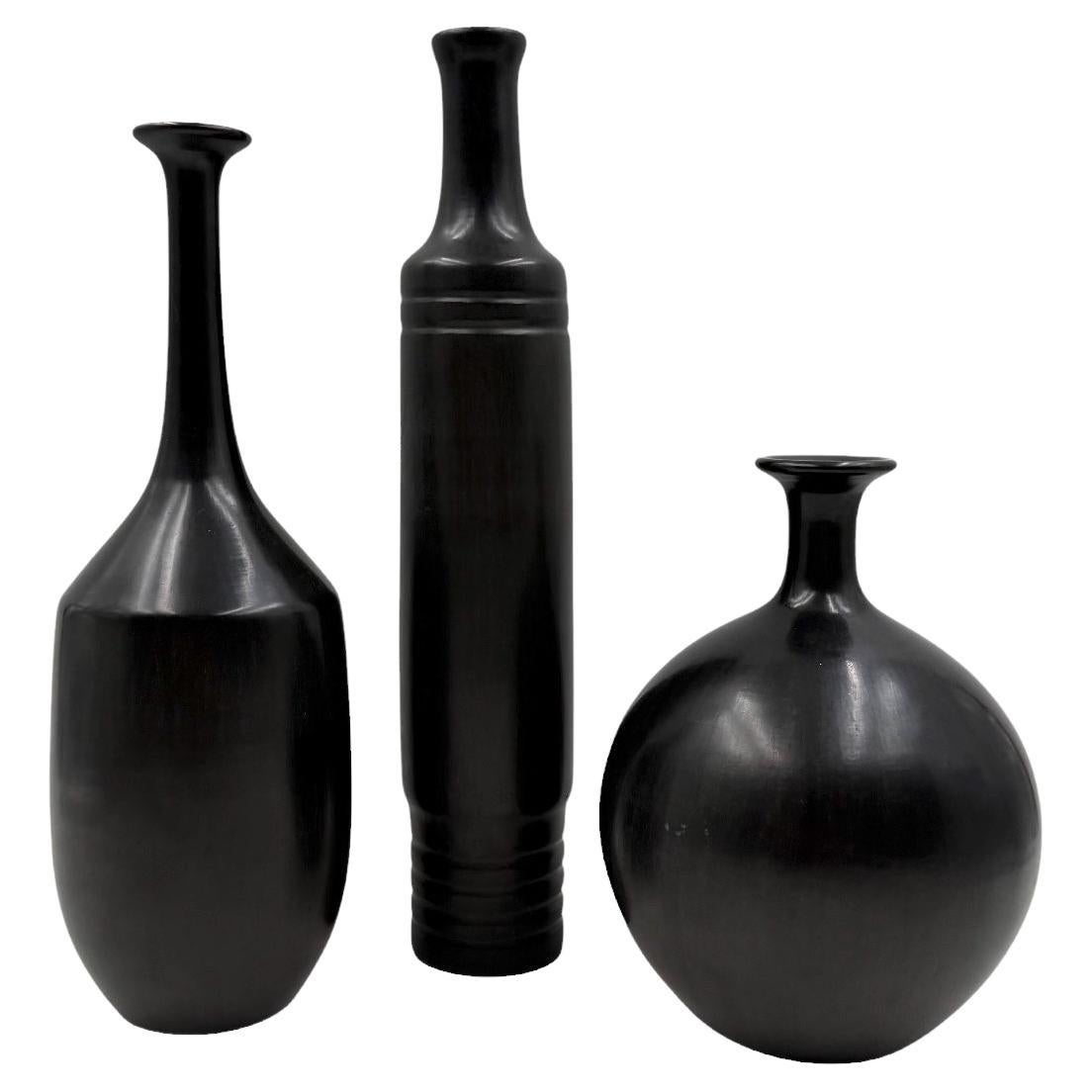 Juego de 3 jarrones de cerámica bucchero negra de mediados de siglo, Sebastiani Gubbio Italia Años 60