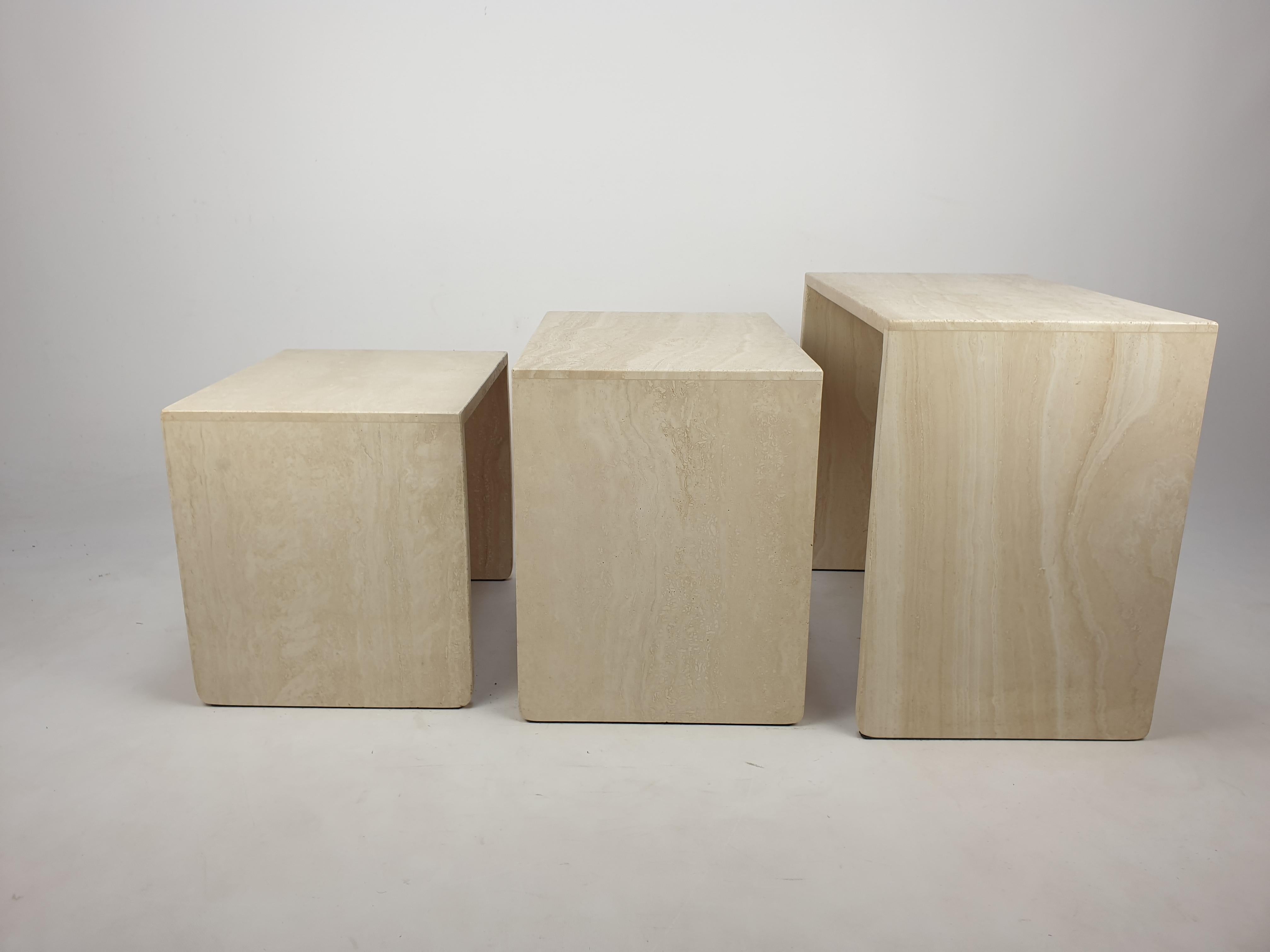 Very nice set of 3 Italian coffee tables, handcrafted out of travertine. The tables have all a different size so they fit in each other. This stunning set will make the perfect addition to any seating or living room decor for years to come.