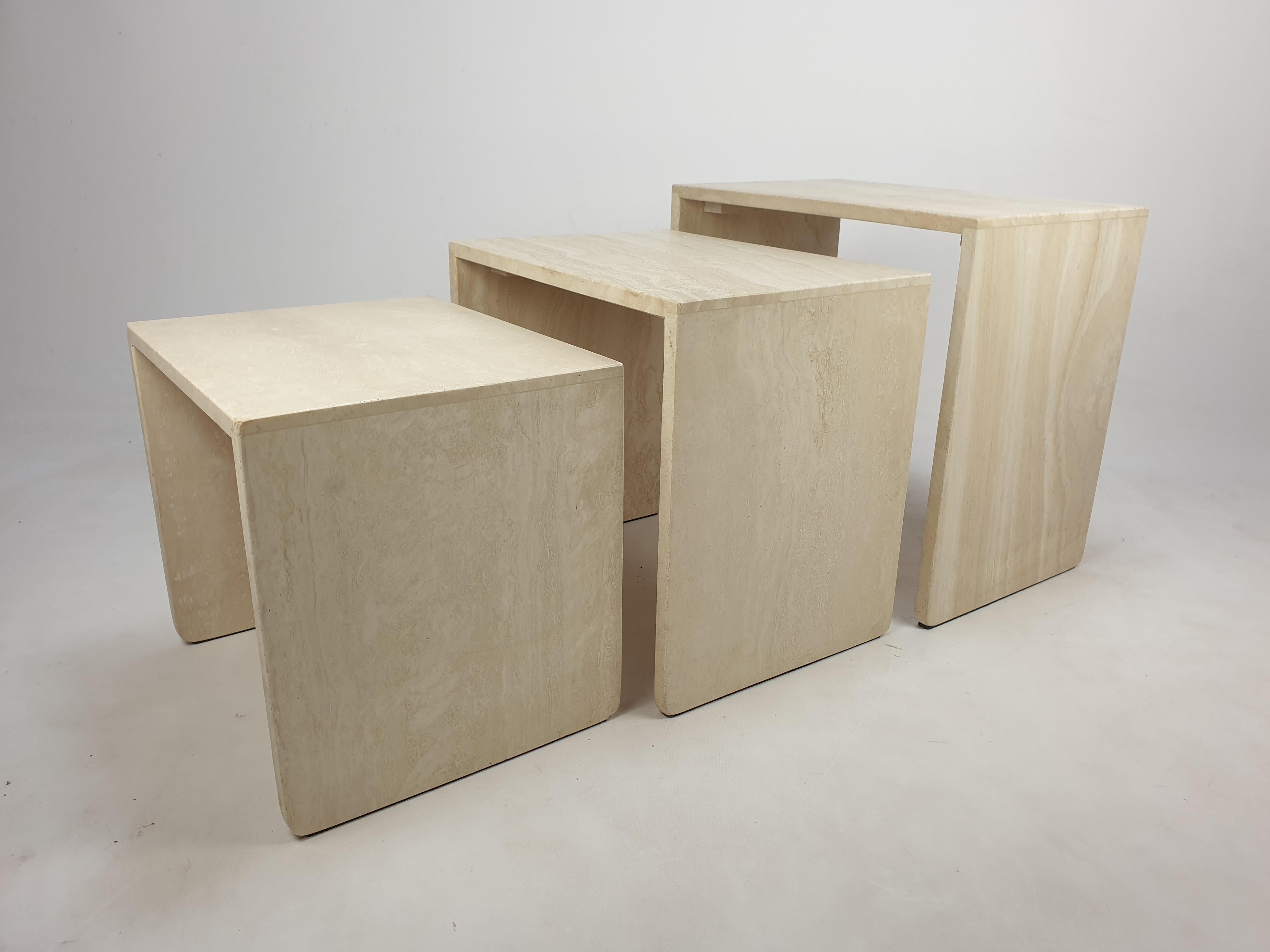 Mid-Century Set of 3 Italian Travertine Coffee Tables, 1980s In Good Condition In Oud Beijerland, NL