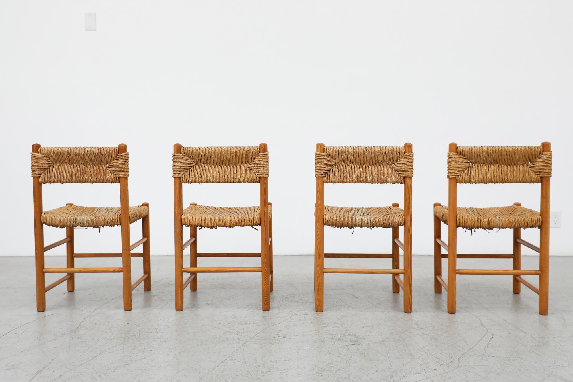 4 Stühle im Stil von Charlotte Perriand aus massivem Kiefernholz und Binsen, Mitte des Jahrhunderts im Zustand „Gut“ im Angebot in Los Angeles, CA