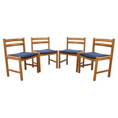 Ensemble de 4 chaises de salle à manger danoises de style Poul Volther des années 1970 avec tapisserie bleue