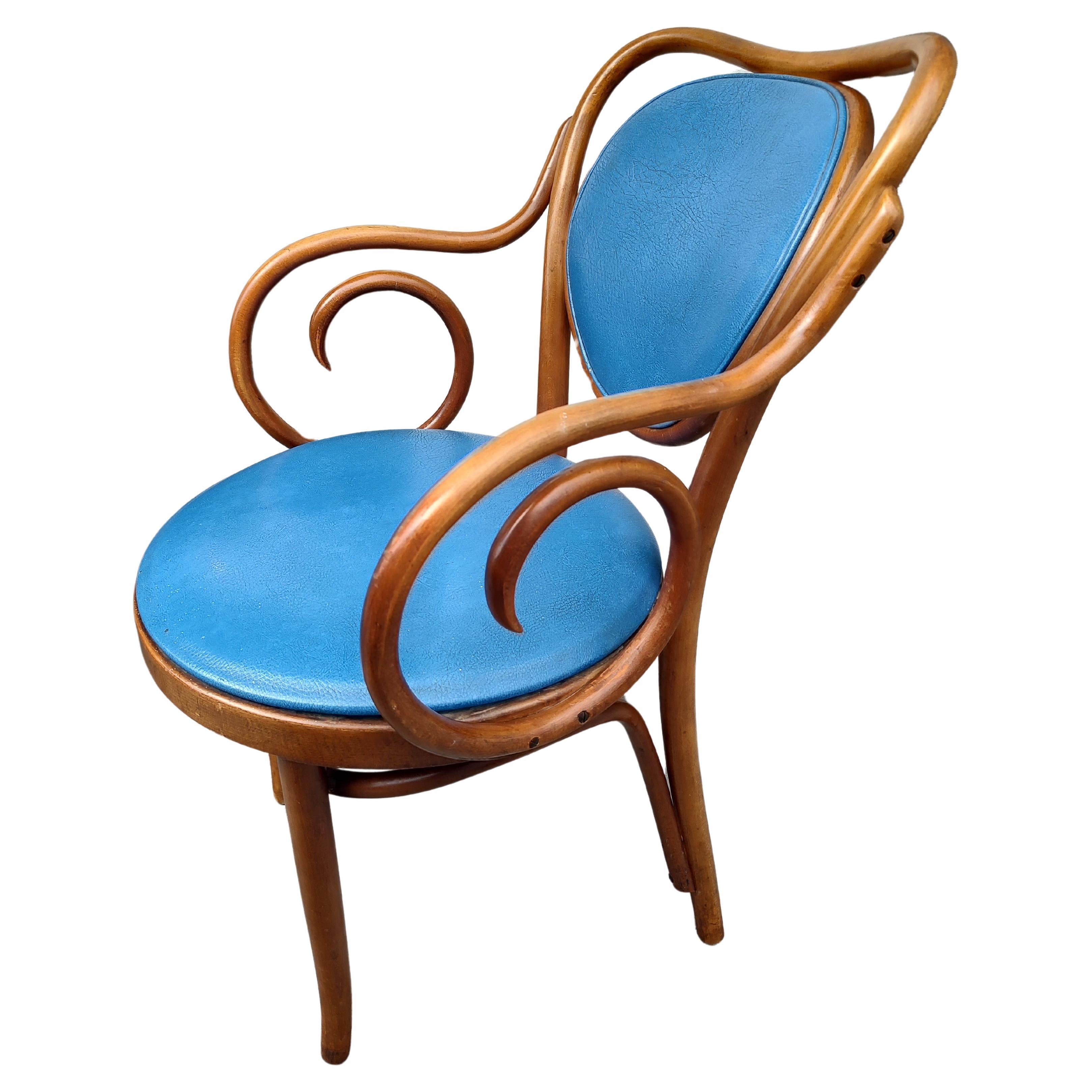 Mid Century Satz von 4 Thonet Stil Bugholz Esszimmer Sesseln im Zustand „Gut“ im Angebot in Port Jervis, NY