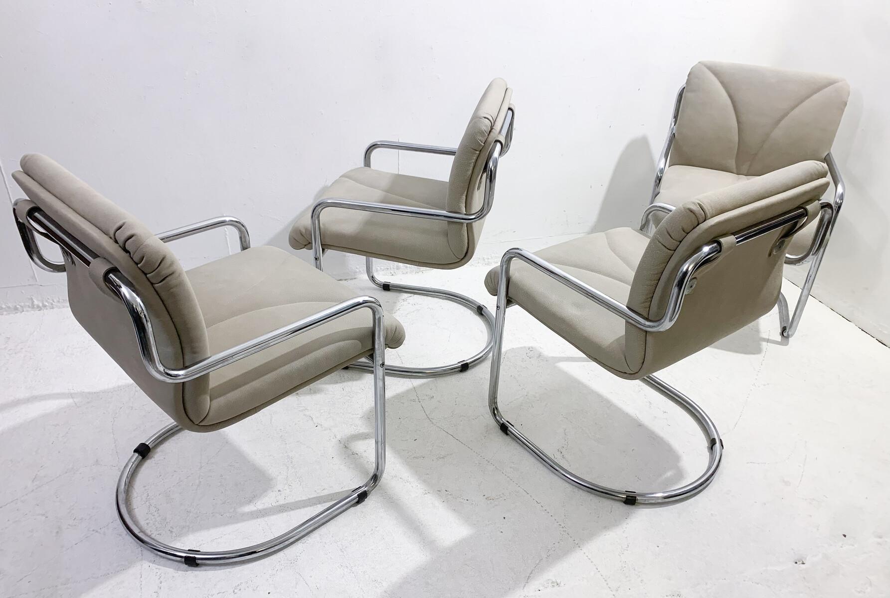 Late 20th Century Mid-Century Set of 4 Tubular Armchairs by Guido Faleschini, Italy, 1970s For Sale