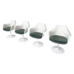 Mid-Century Set of 4 Tulip Chair by Eero Saarinen for Knoll International