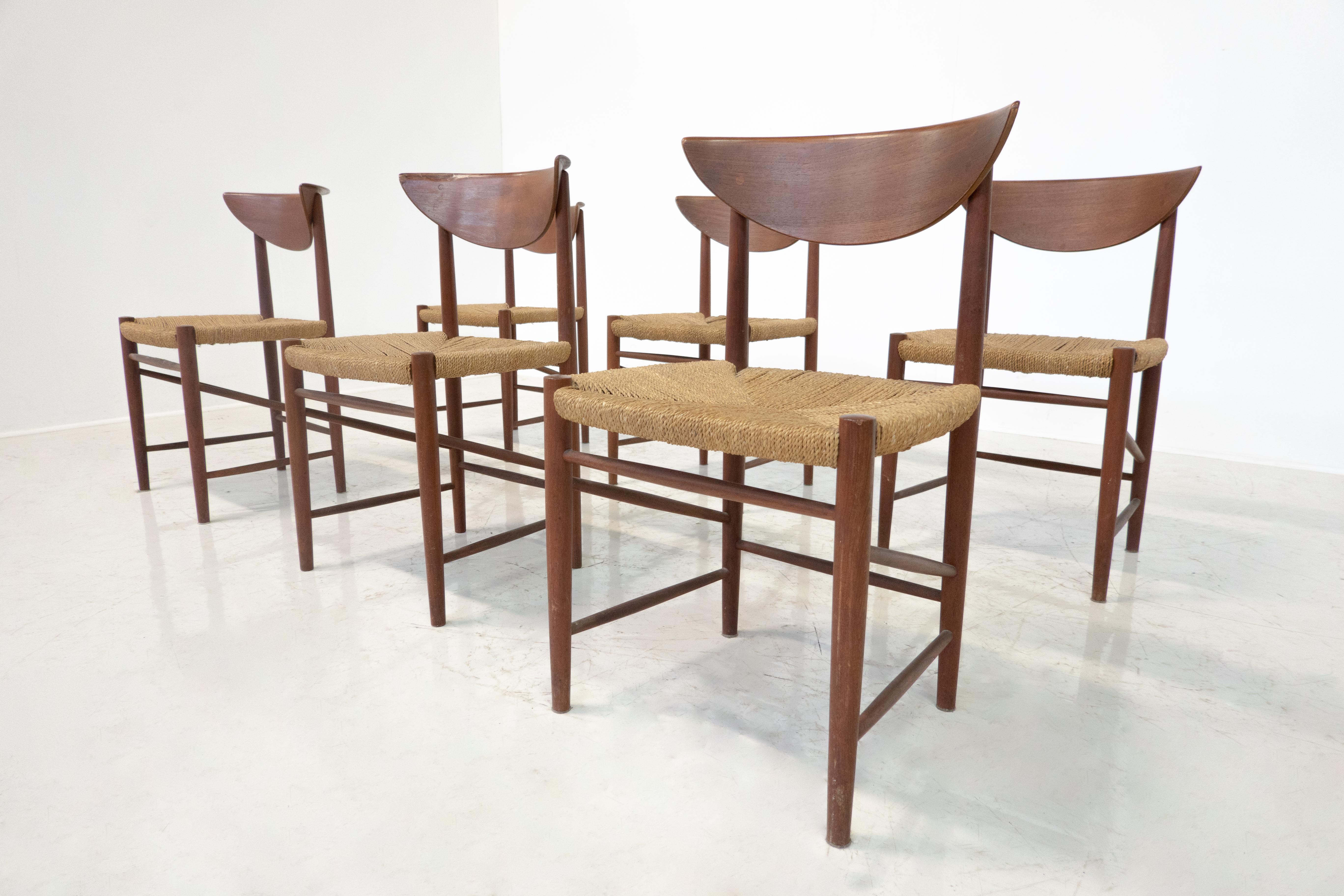 Wood Mid-Century Set of 6 Chairs Model 316 by Peter Hvidt & Orla Mølgaard Nielsen  For Sale