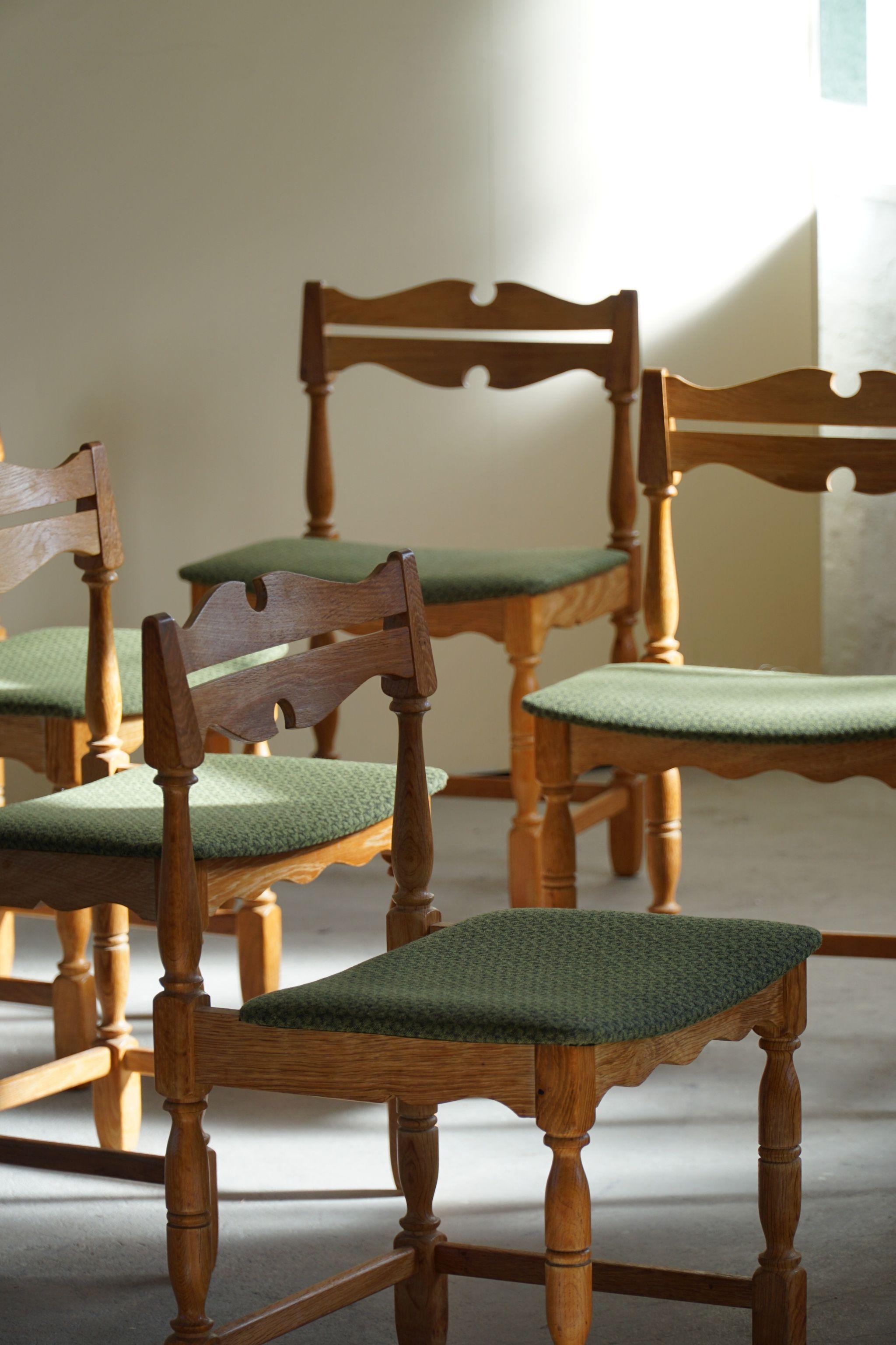 Mid-Century, Set of 6 Dining Chairs in Solid Oak by a Danish Cabinetmaker, 1950s 4
