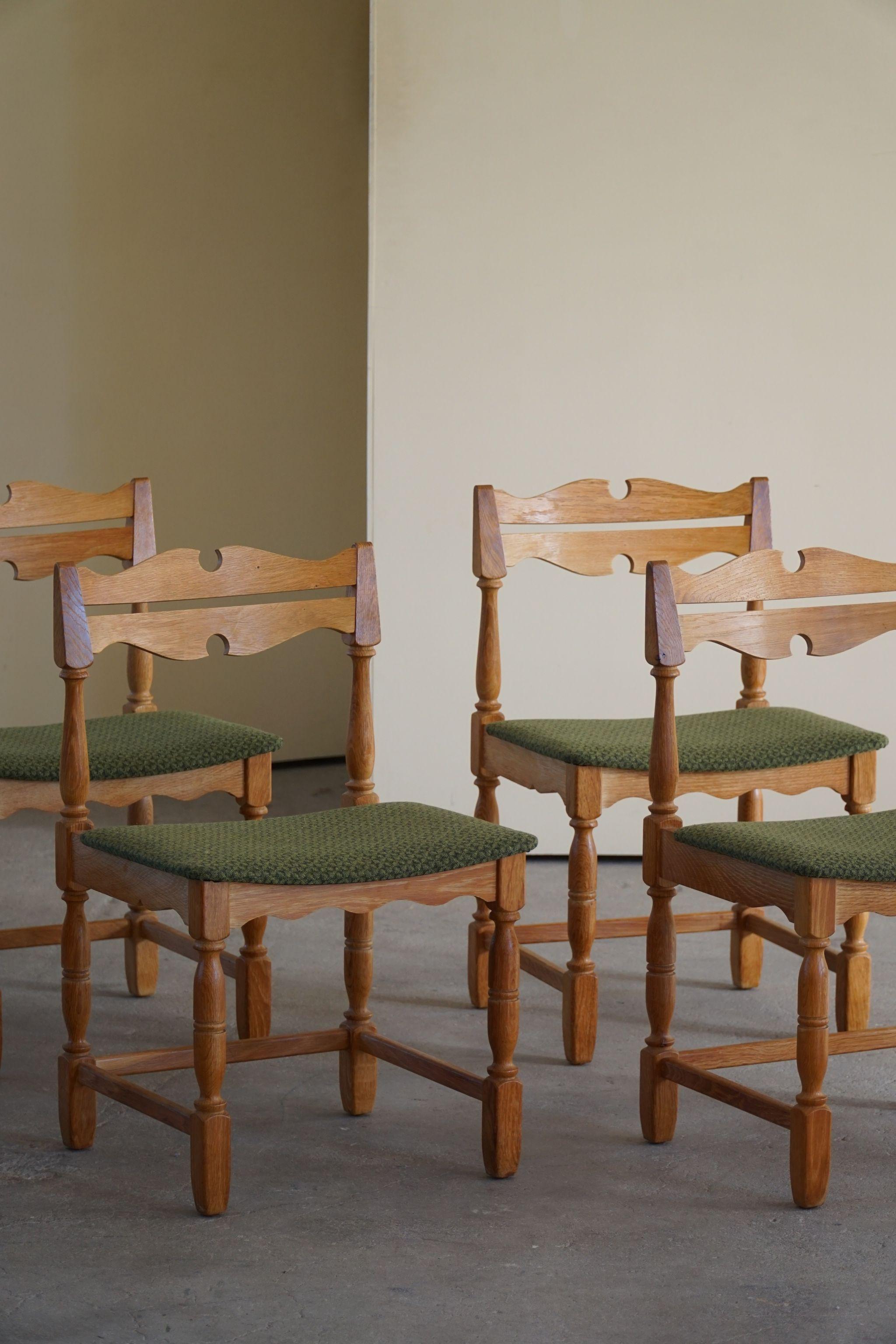 Mid-Century Modern Mid-Century, Set of 6 Dining Chairs in Solid Oak by a Danish Cabinetmaker, 1950s