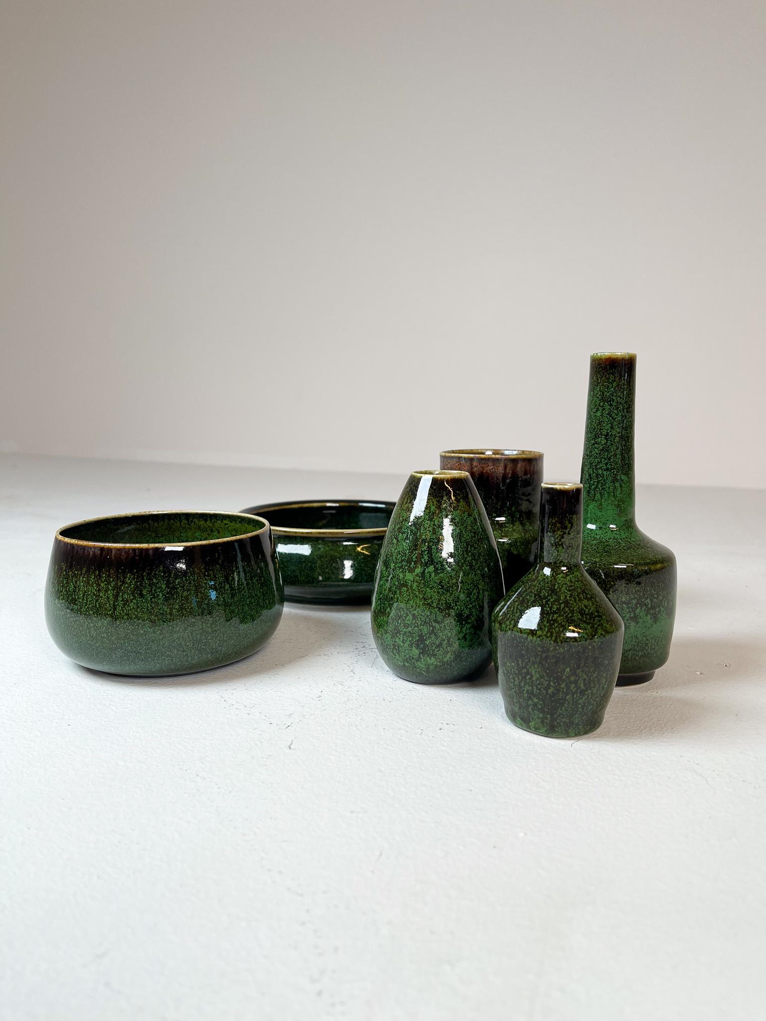 Swedish Mid-Century Set of 6 Green Ceramic Vasels Rörstrand Carl-Harry Stålhane, Sweden