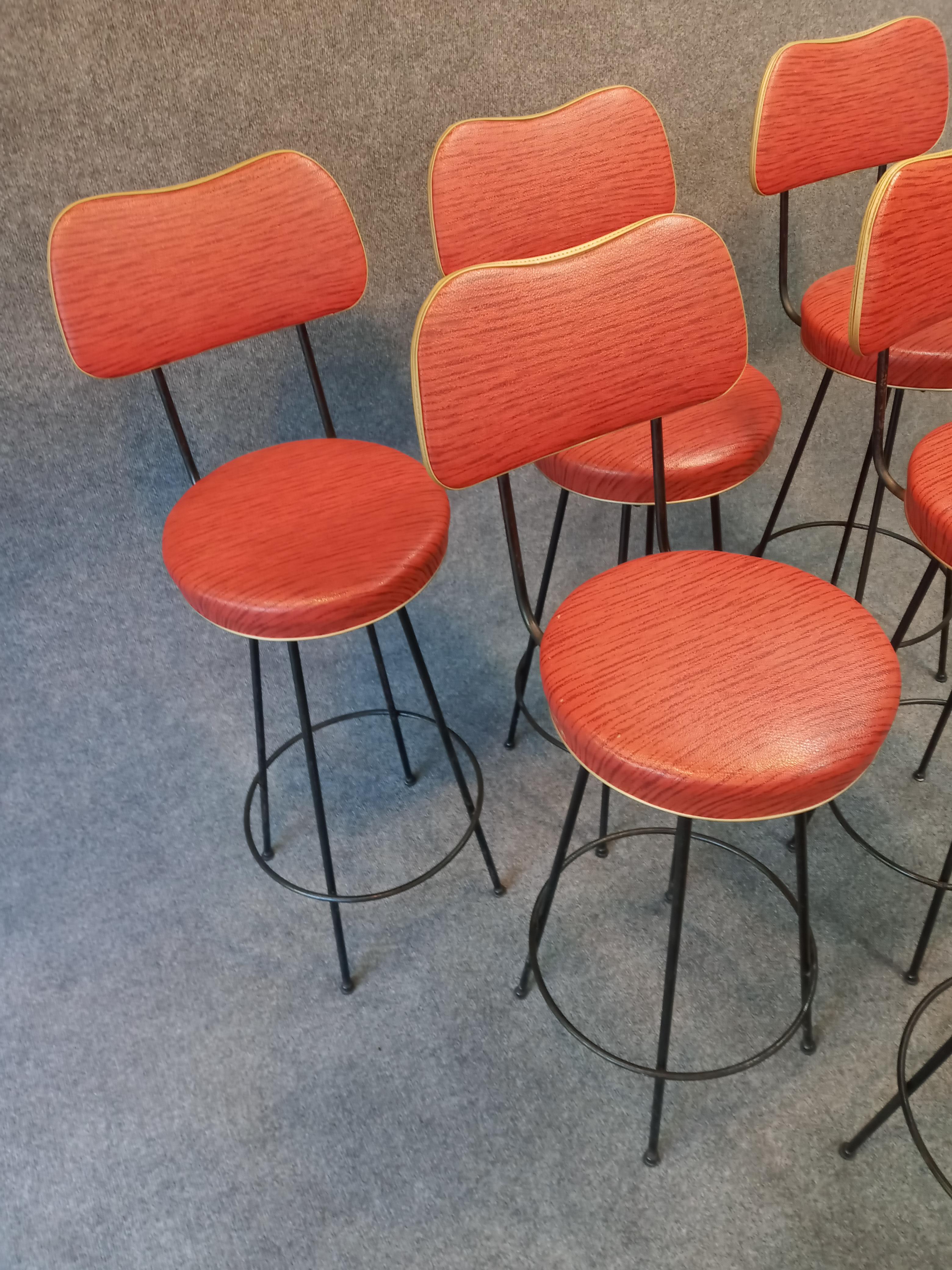 Mid-20th Century Mid-Century Set of 6 Hairpin Iron Swivel Barstools Frederick Weinberg, 1960s For Sale