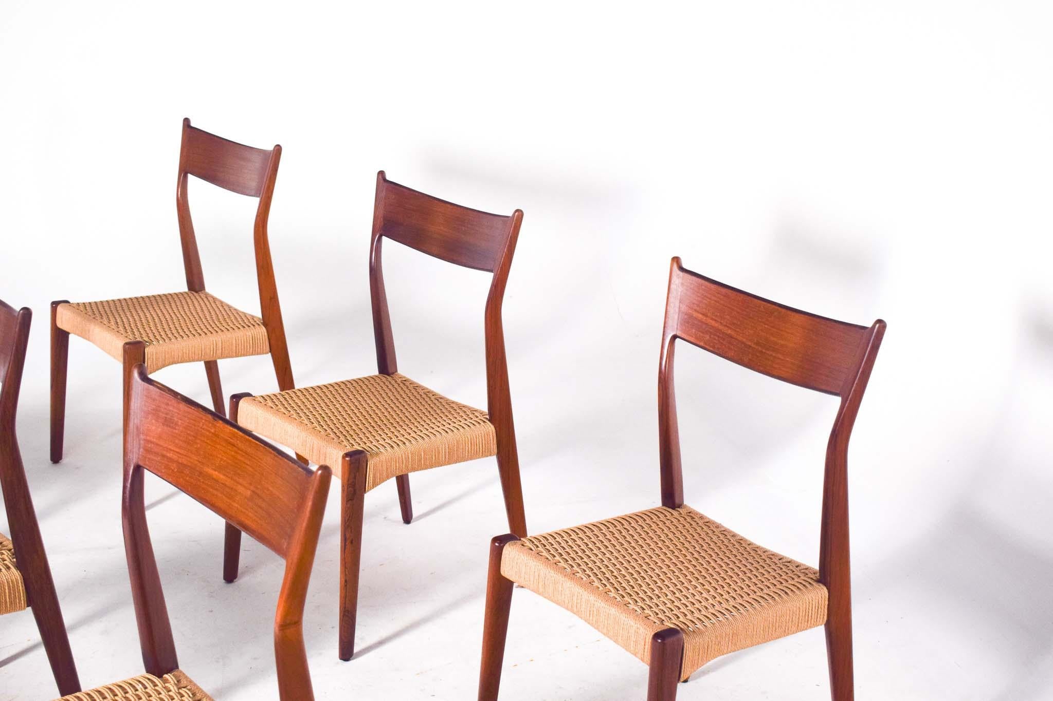 Mid Century Set of 6 Rosewood H. P. Hansen Dining Chairs for Randers In Good Condition For Sale In Lisboa, Lisboa