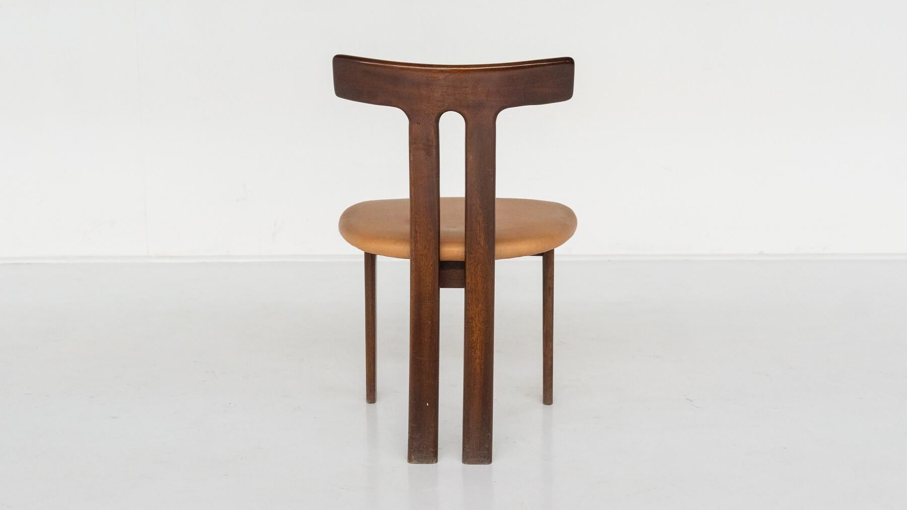 Satz von 8 T-Stühlen im skandinavischen Stil, Mid-Century-Stil, 1960er Jahre im Angebot 6