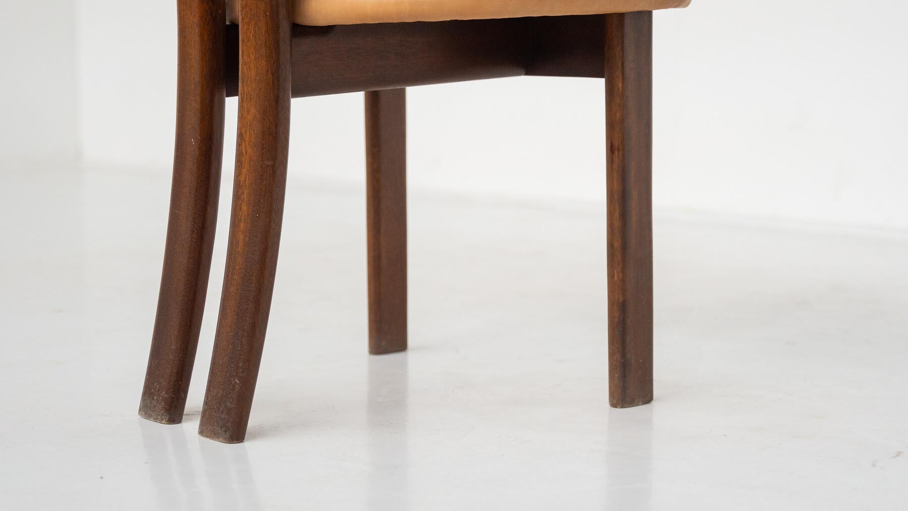 Satz von 8 T-Stühlen im skandinavischen Stil, Mid-Century-Stil, 1960er Jahre im Angebot 8