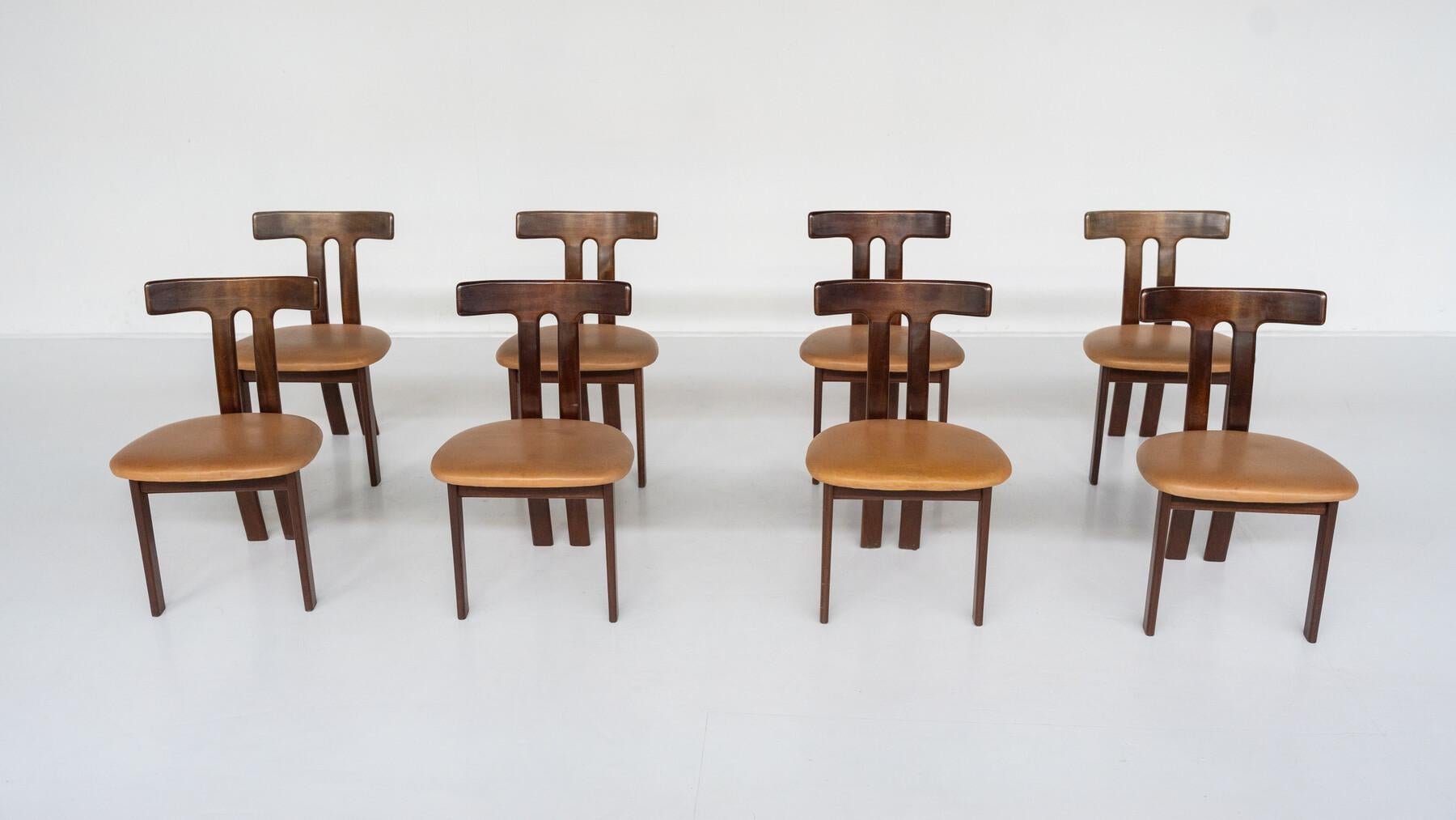 Mid-Century Set of 8 T Chairs, Scandinavian Style, 1960s For Sale 2