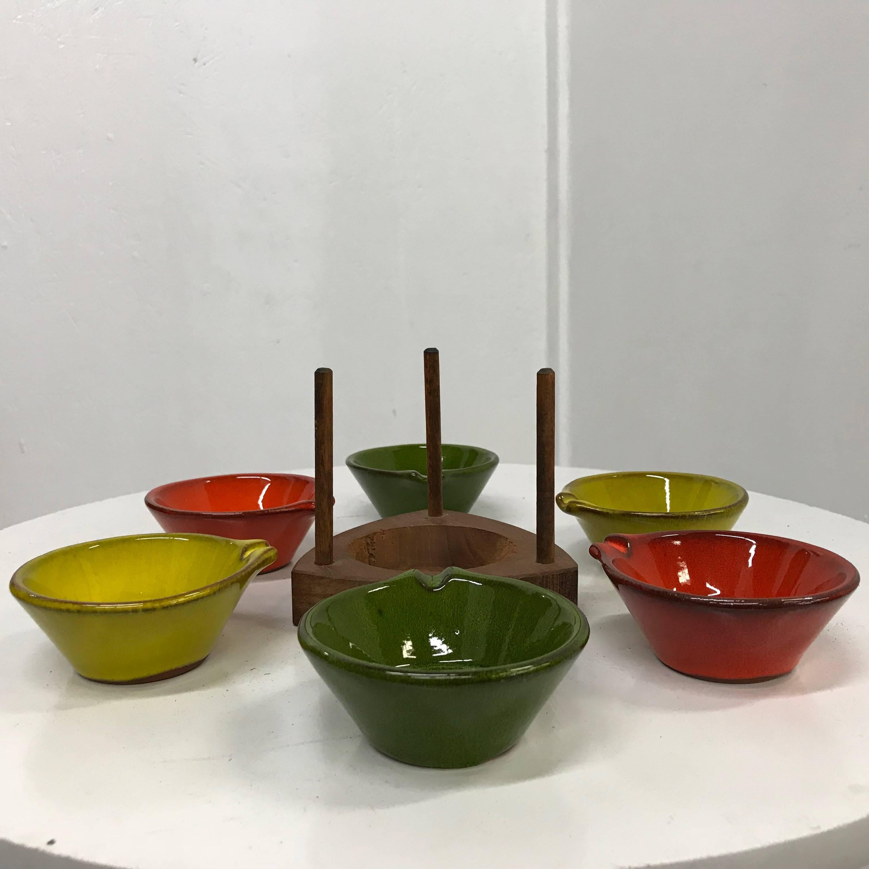 Midcentury Set of Ashtrays with Teak Stand, circa 1967 In Good Condition In Chula Vista, CA