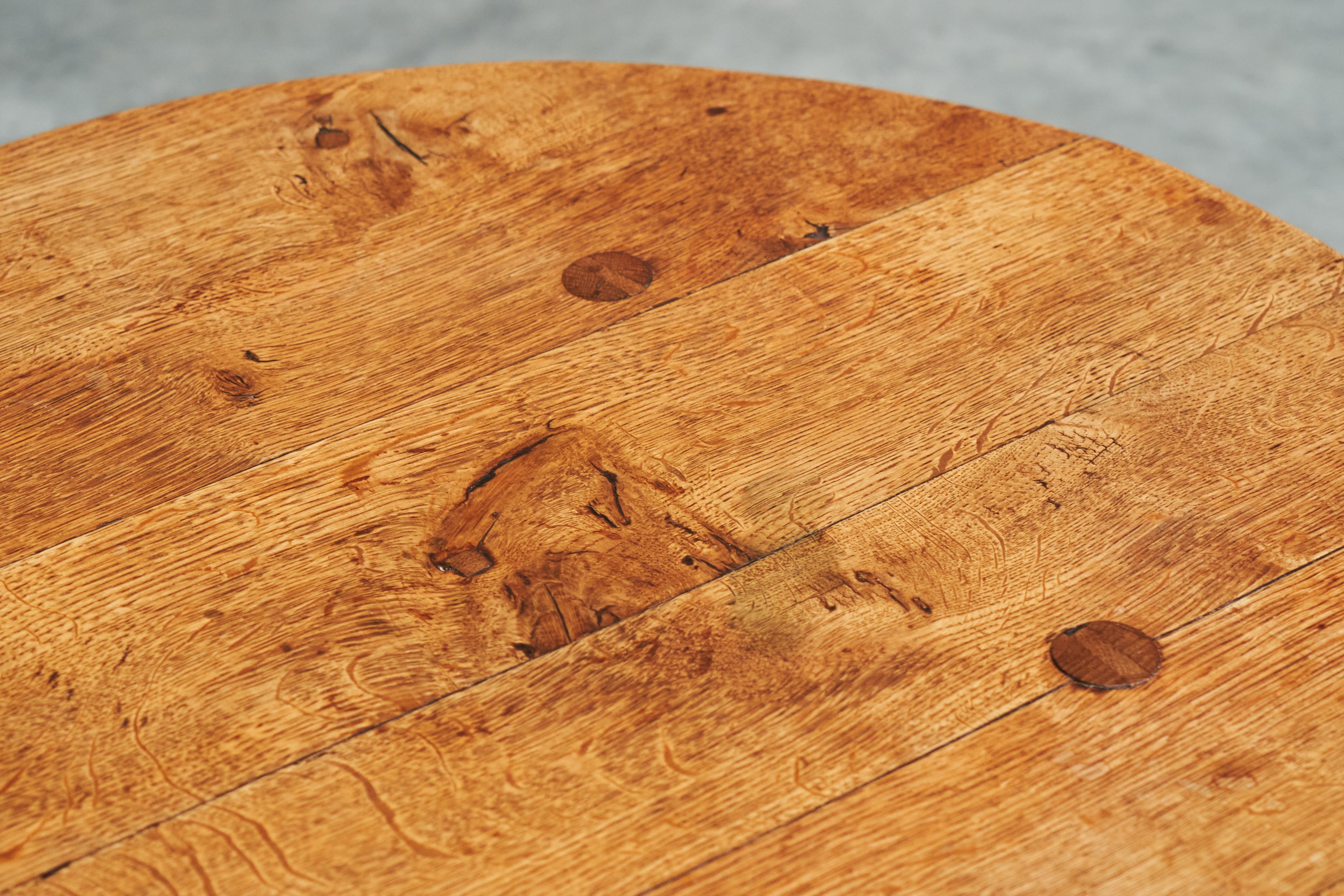 Hand-Crafted Mid Century Set of Coffee Table and Stools in Solid Oak 1950s For Sale
