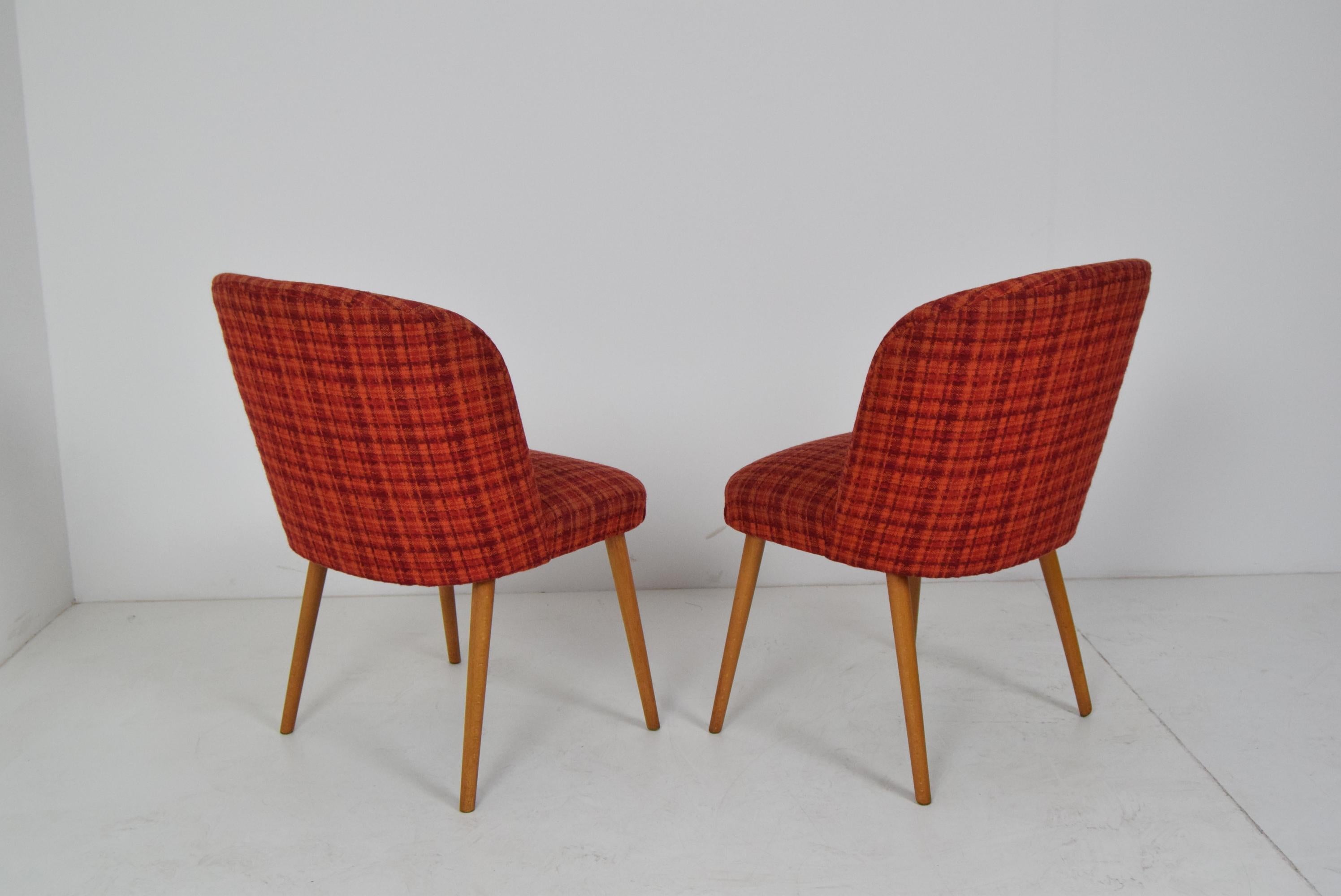 Set von gepolsterten Stühlen aus der Mitte des Jahrhunderts, 1960er Jahre (Mitte des 20. Jahrhunderts) im Angebot