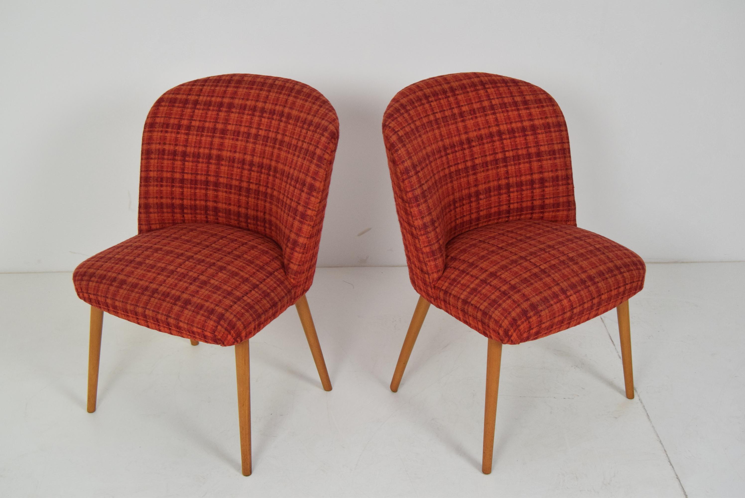 Set von gepolsterten Stühlen aus der Mitte des Jahrhunderts, 1960er Jahre im Angebot 1