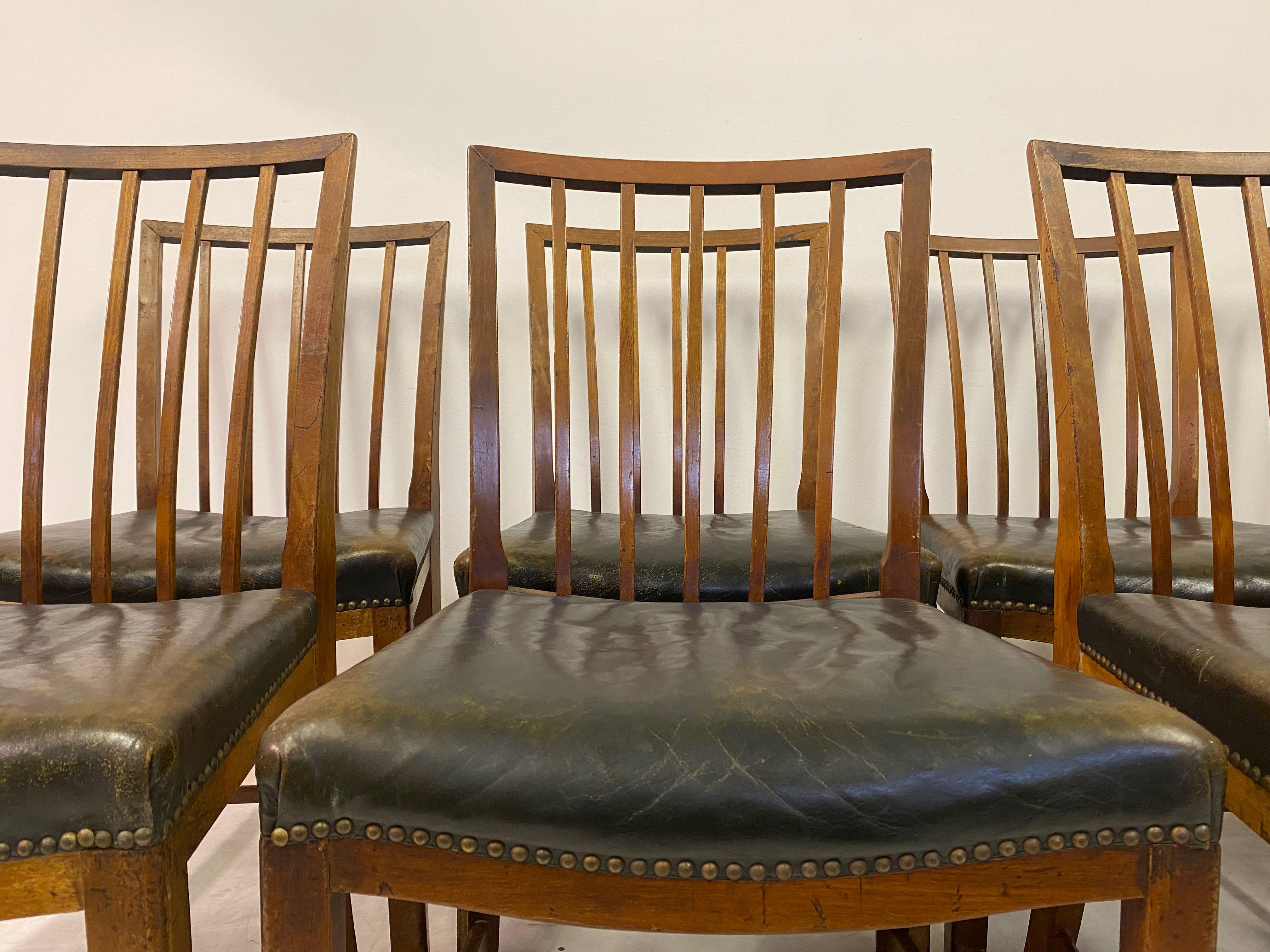 Midcentury Set of Eight Danish Dining Chairs by Frits Henningsen In Good Condition In London, London