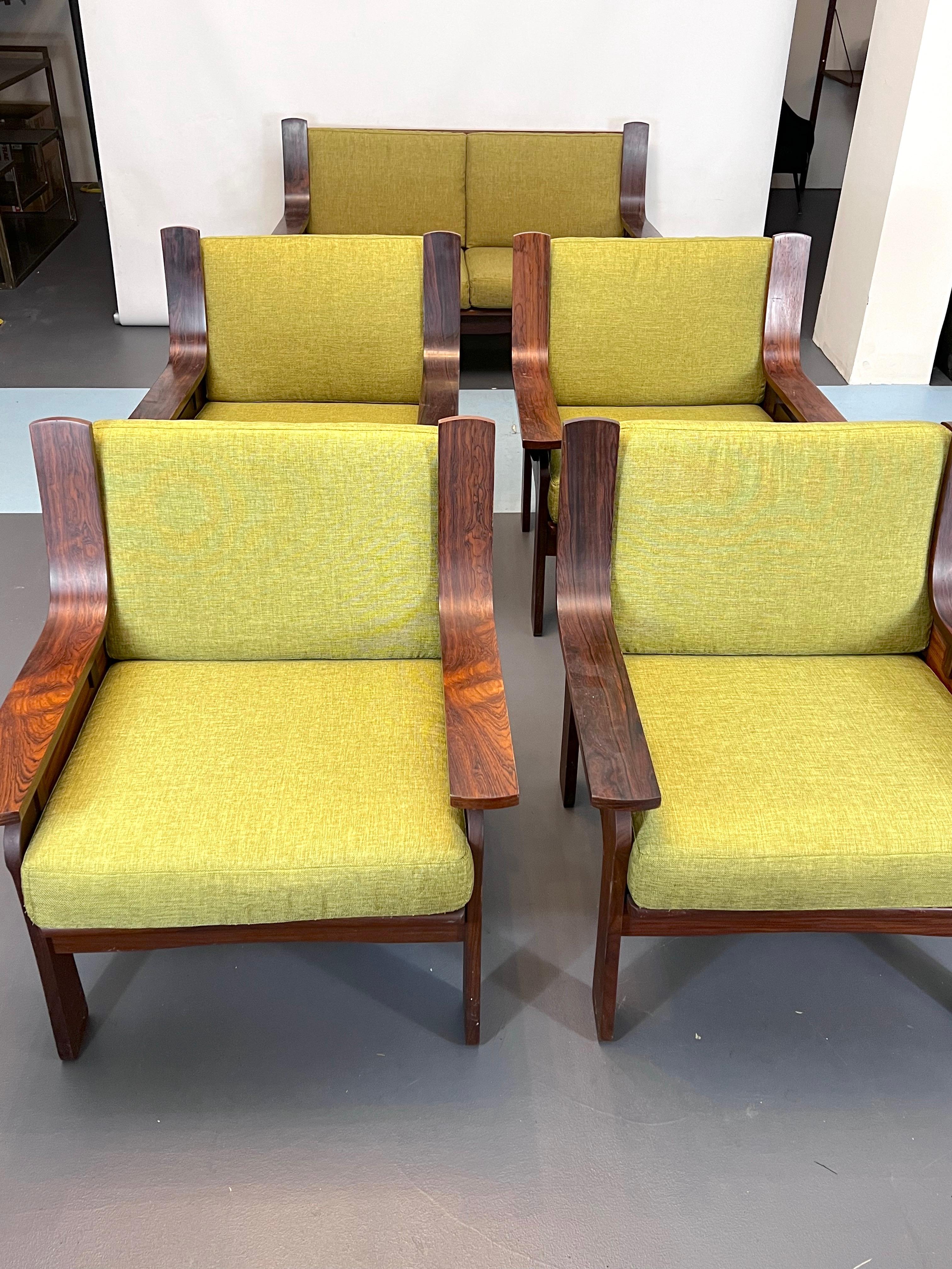 Italian Mid-Century Set of Four Armchairs and a Sofa in Wood and Green Fabric, Italy 60s For Sale