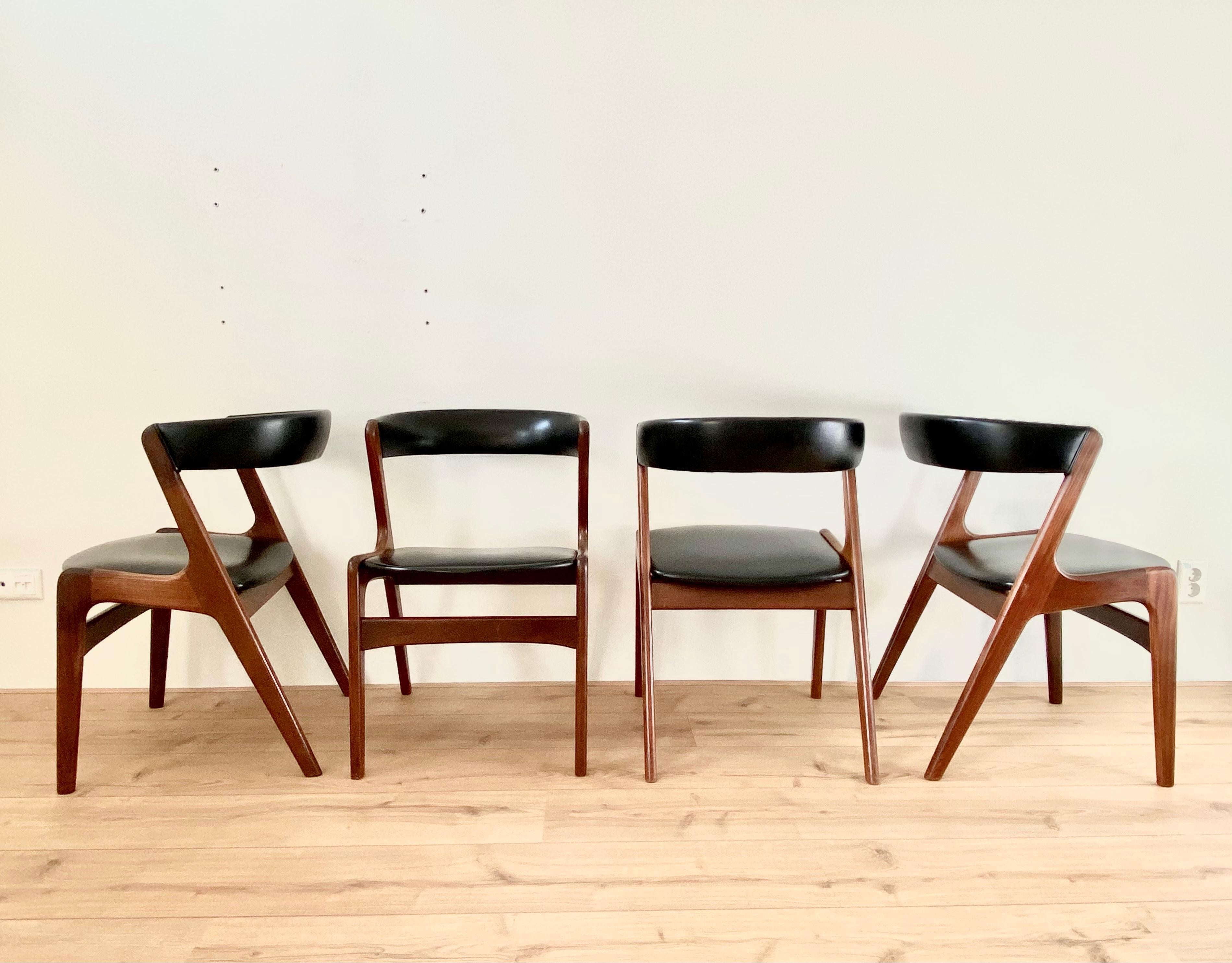 Midcentury Danish Design Dining Chairs By T.H. Harlev for Farstrup Mobler. For Sale 7