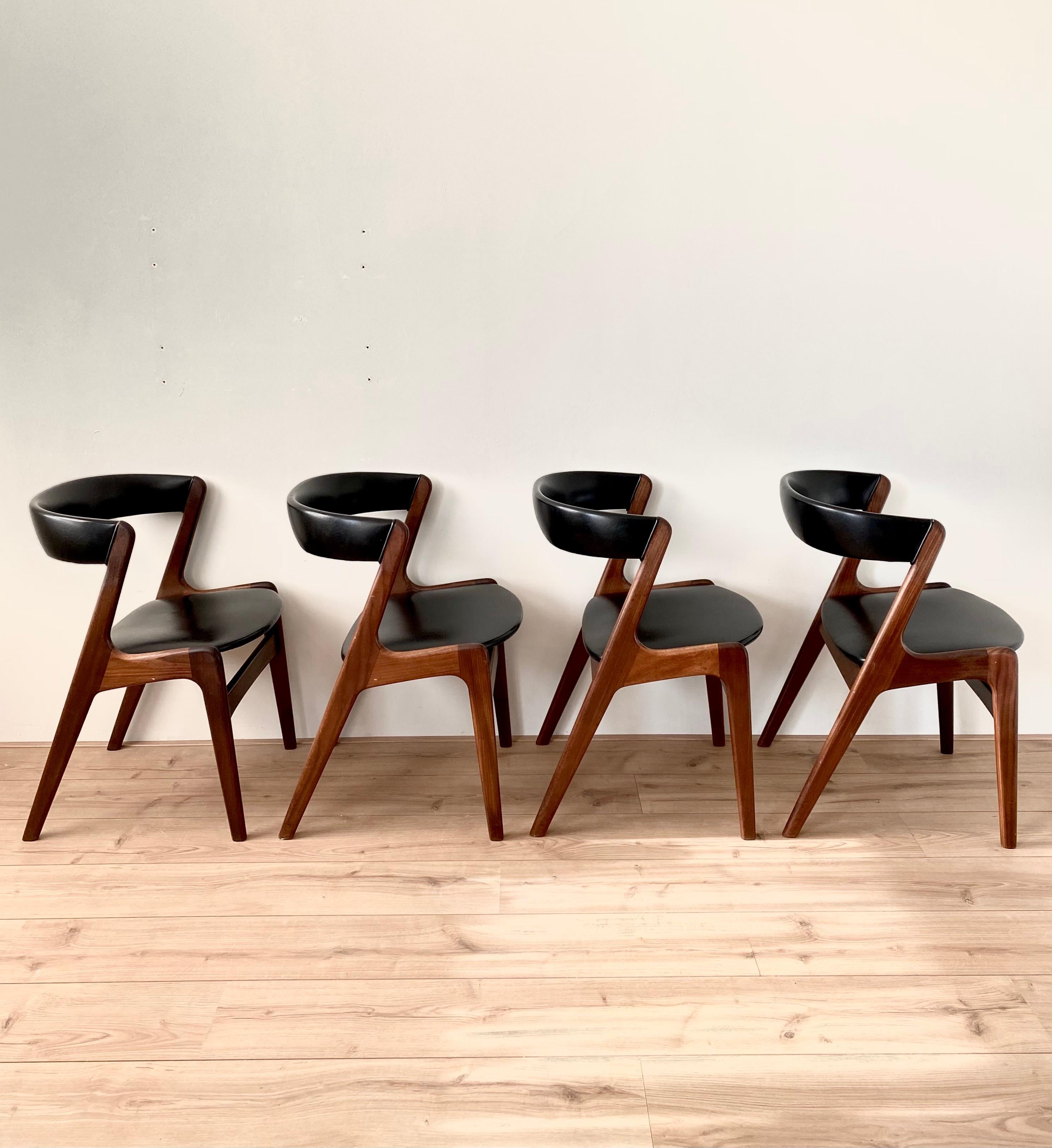Mid-Century Modern Midcentury Danish Design Dining Chairs By T.H. Harlev for Farstrup Mobler. For Sale