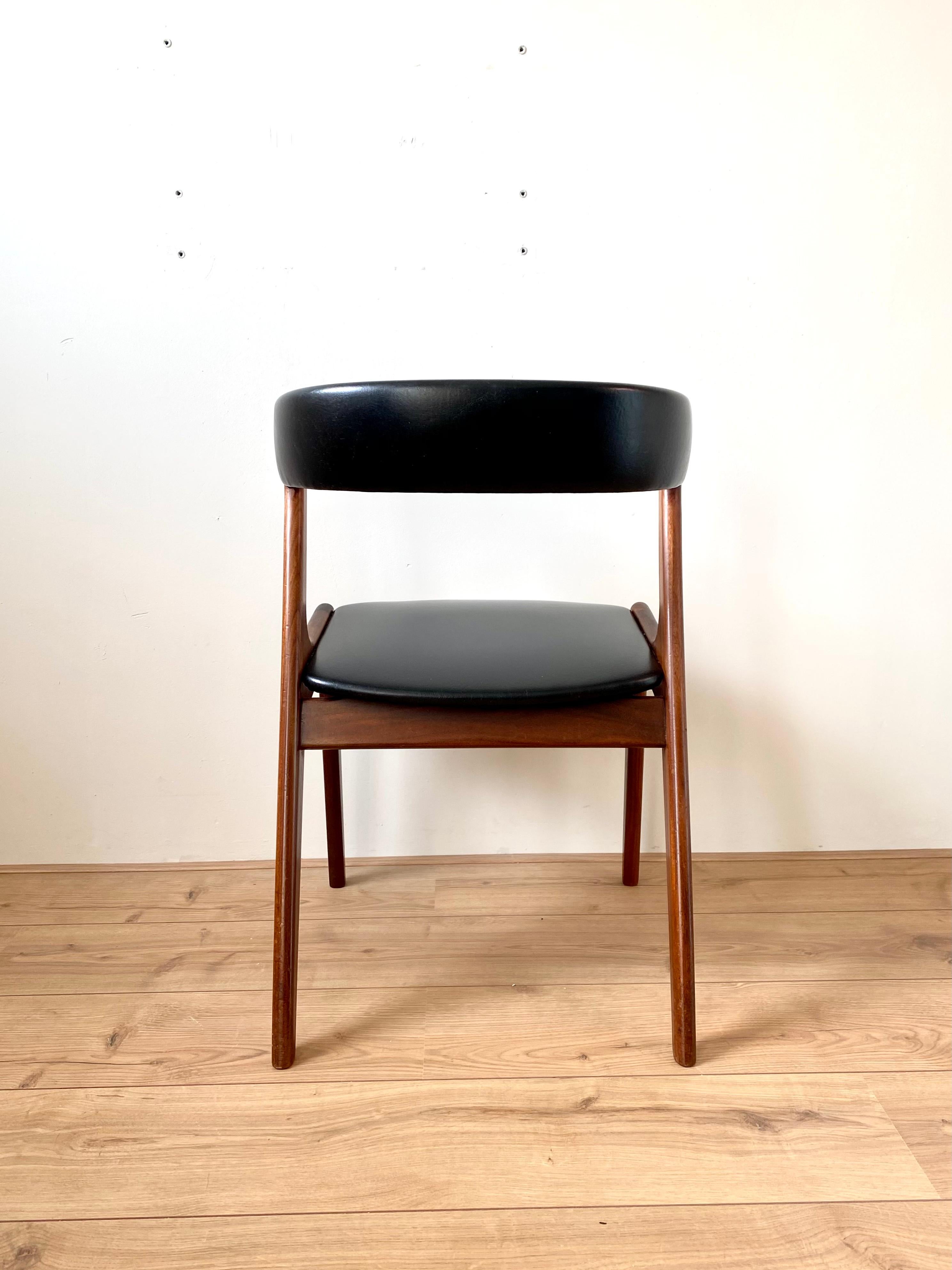 Midcentury Danish Design Dining Chairs By T.H. Harlev for Farstrup Mobler. For Sale 1