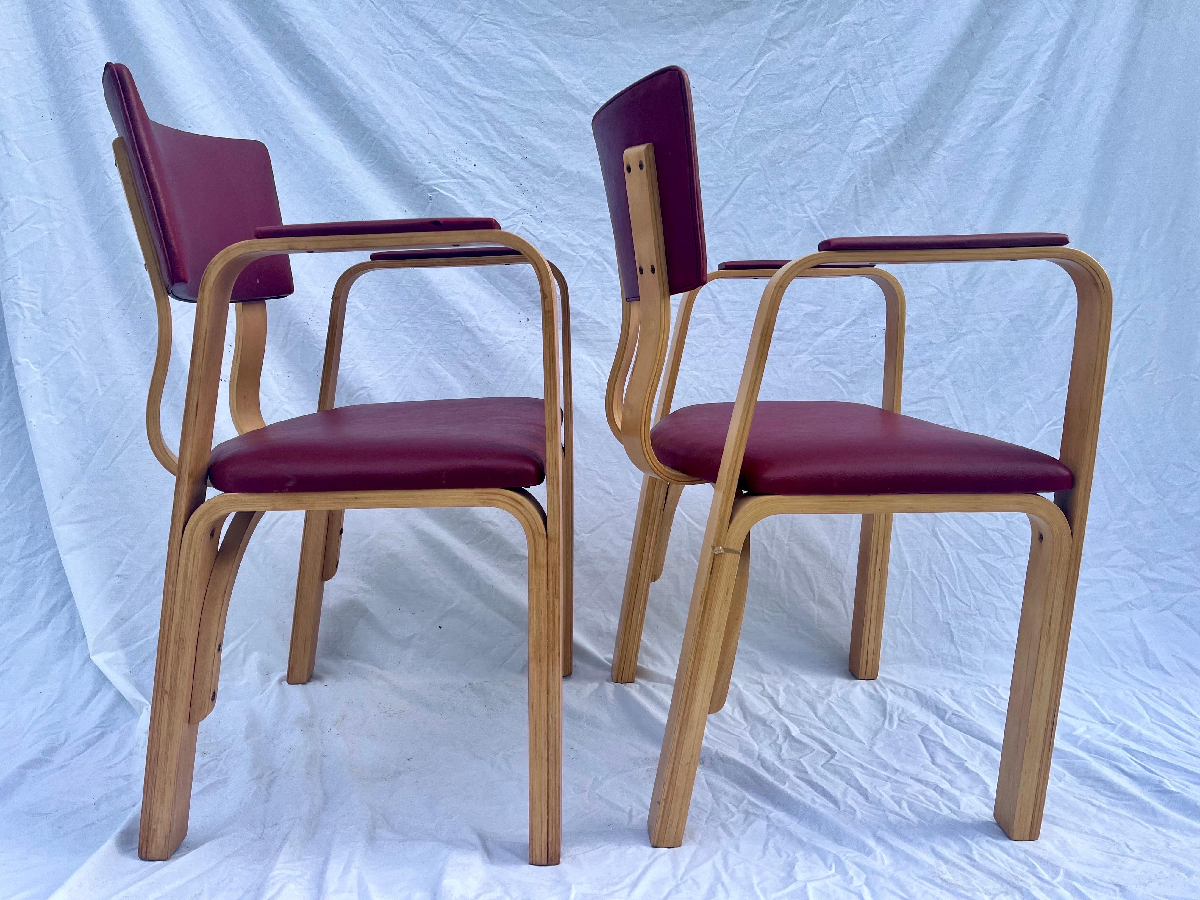 Mid Century Set of Four Thonet Cotton Felt Bent Ply Arm or Dining Chairs Labeled For Sale 4