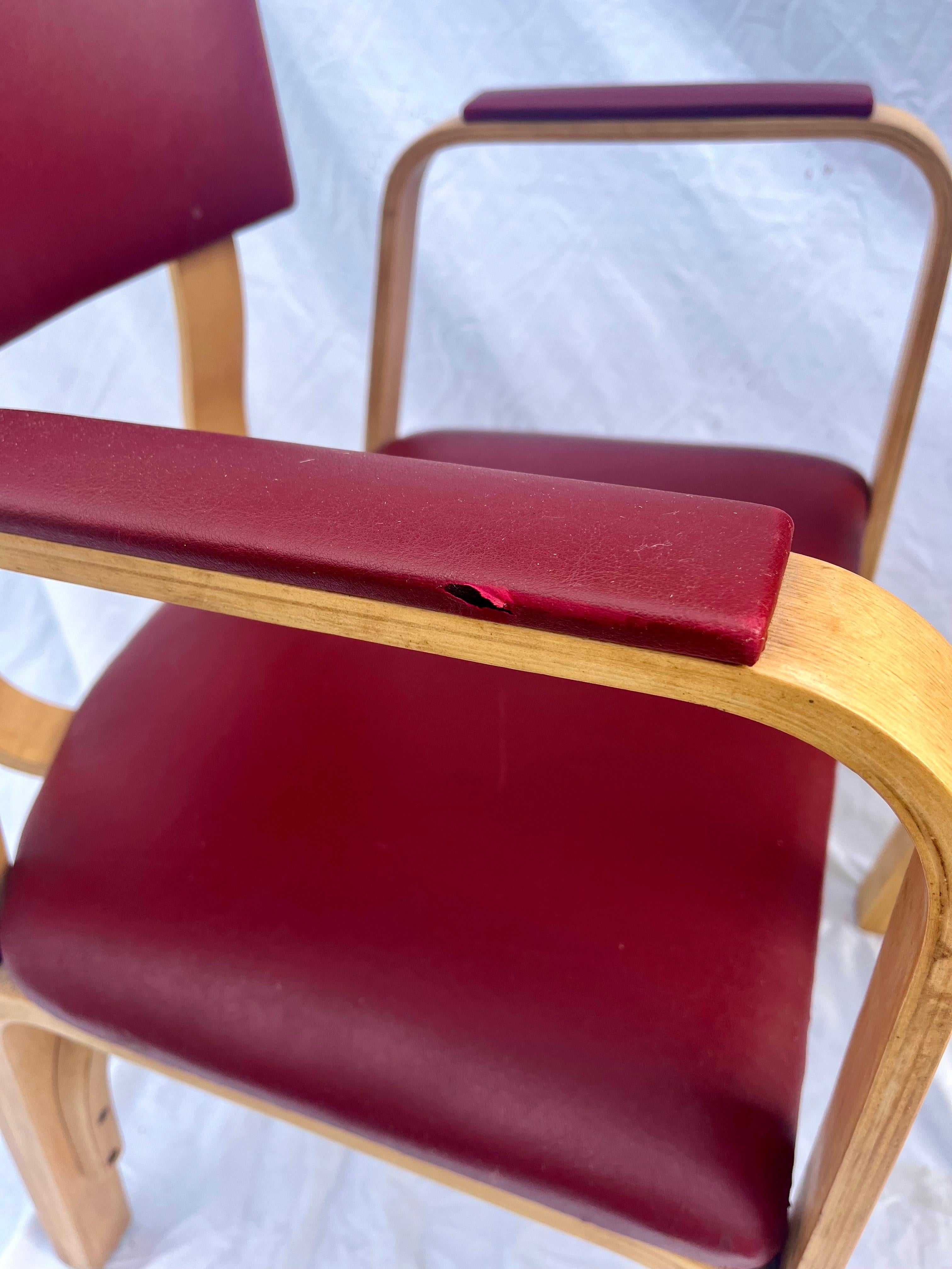 Mid Century Set of Four Thonet Cotton Felt Bent Ply Arm or Dining Chairs Labeled For Sale 9