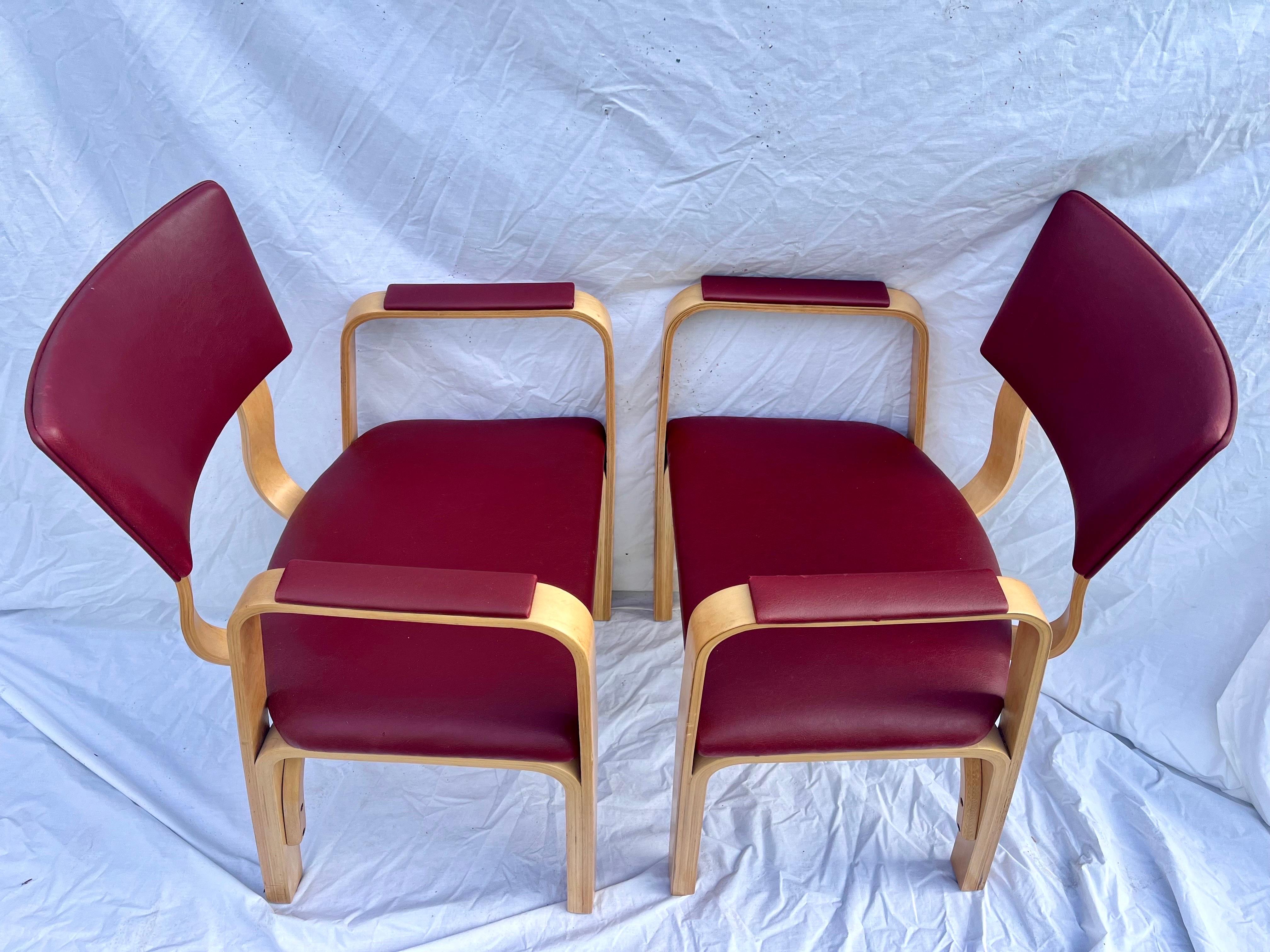 Mid Century Set of Four Thonet Cotton Felt Bent Ply Arm or Dining Chairs Labeled In Good Condition For Sale In Atlanta, GA