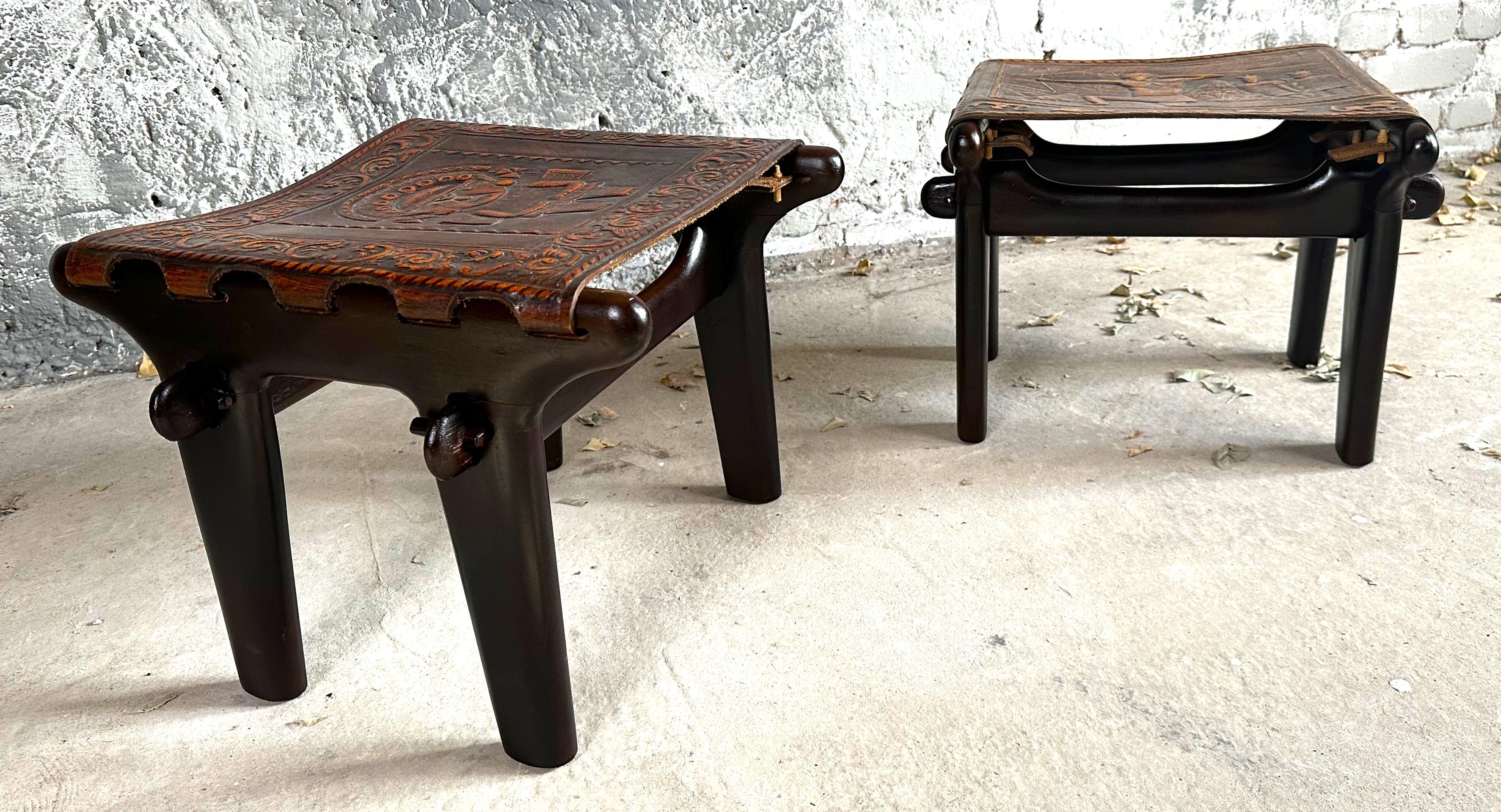 Ensemble brutaliste de fauteuil et tabouret de canapé en cuir mi-siècle par Angel Pazmino en vente 6