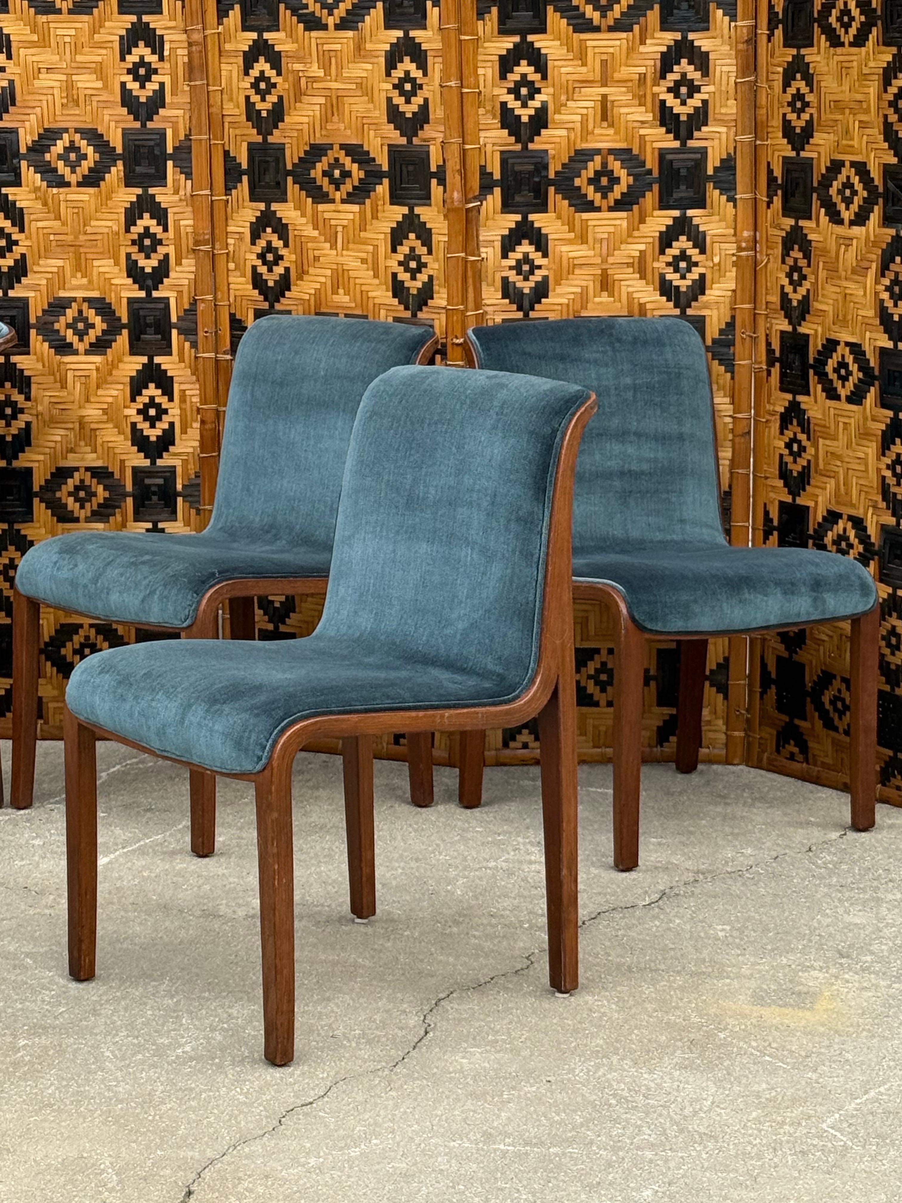 Mid-Century moderno Set di sei sedie da pranzo in legno di Billing di Bill Stephens per Knoll, risalenti alla metà del secolo scorso. in vendita