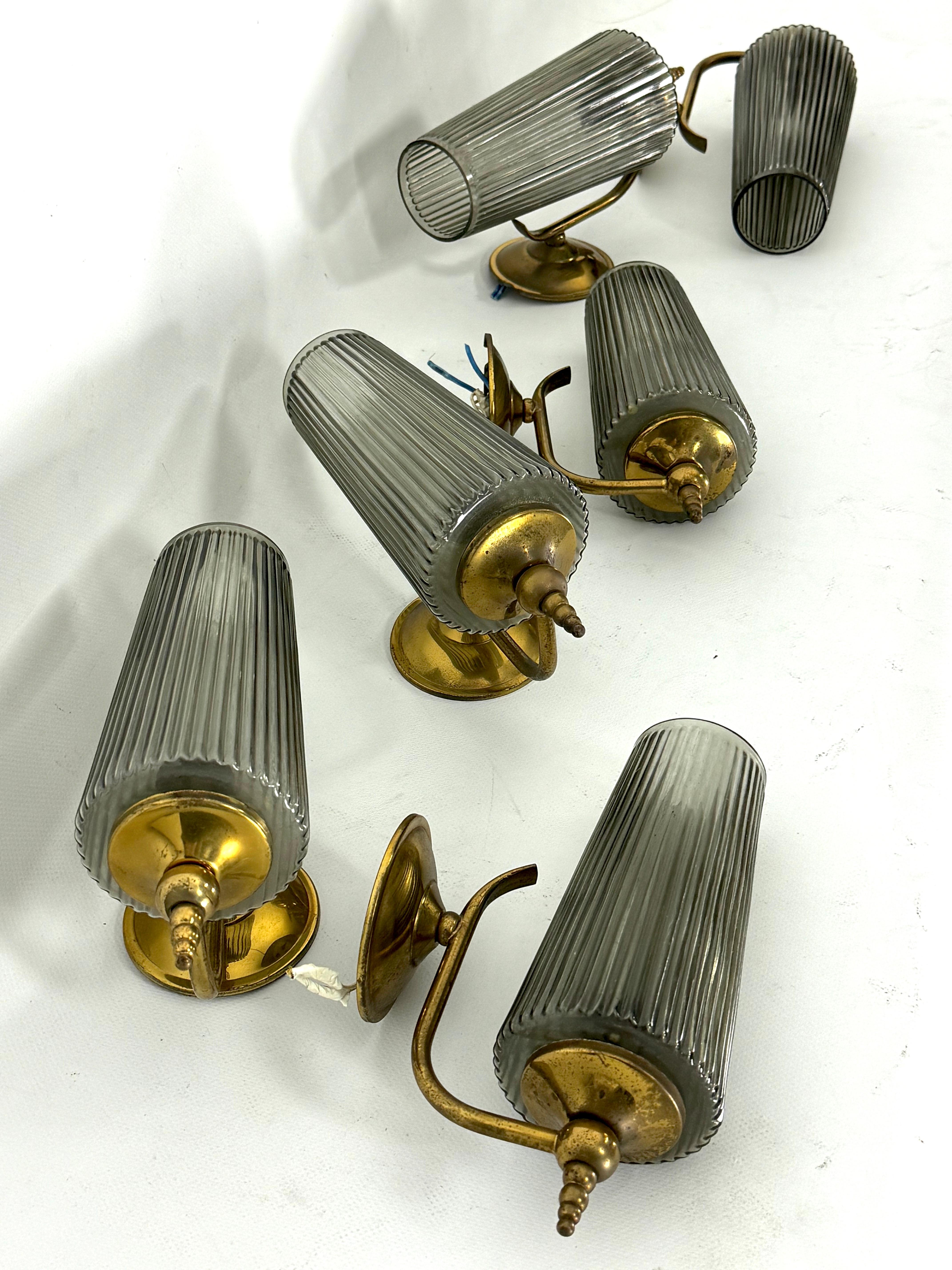 Mid-Century Set of six sconces in brass and fume glass. Italy 1950s For Sale 5
