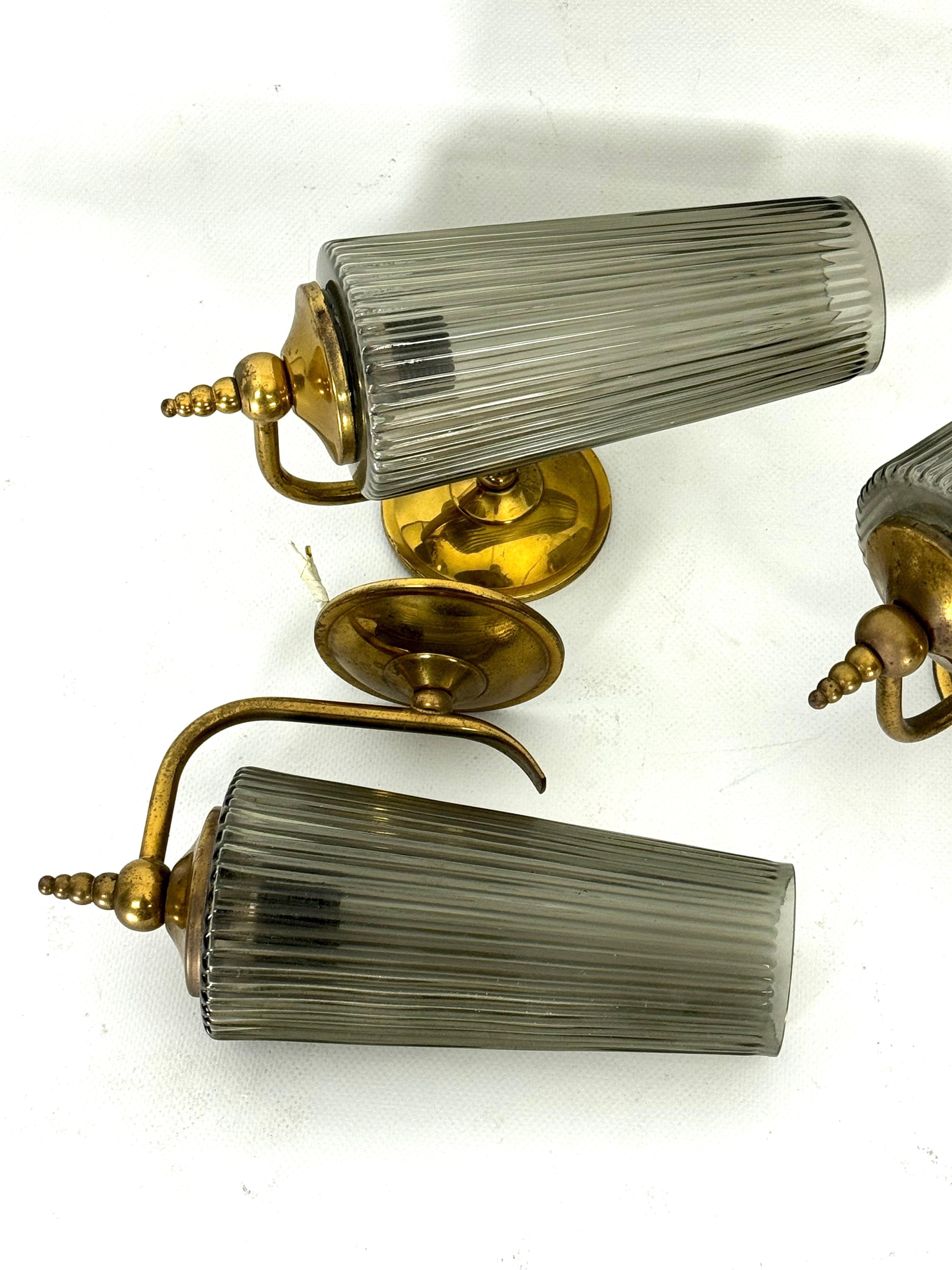 Mid-Century Set of six sconces in brass and fume glass. Italy 1950s For Sale 6