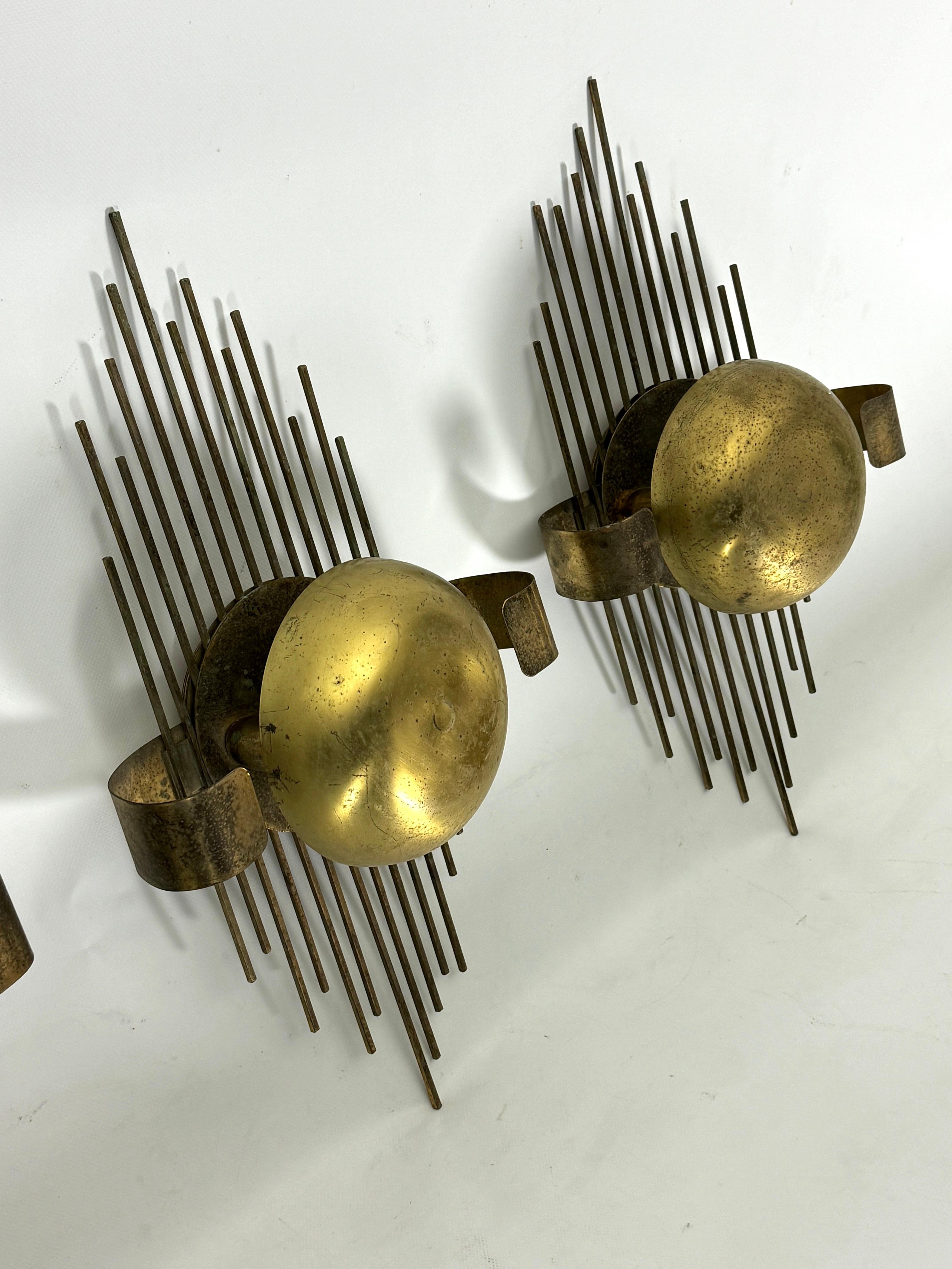 Mid-Century Set of three gilded metal sconces. Italy 1950s For Sale 1