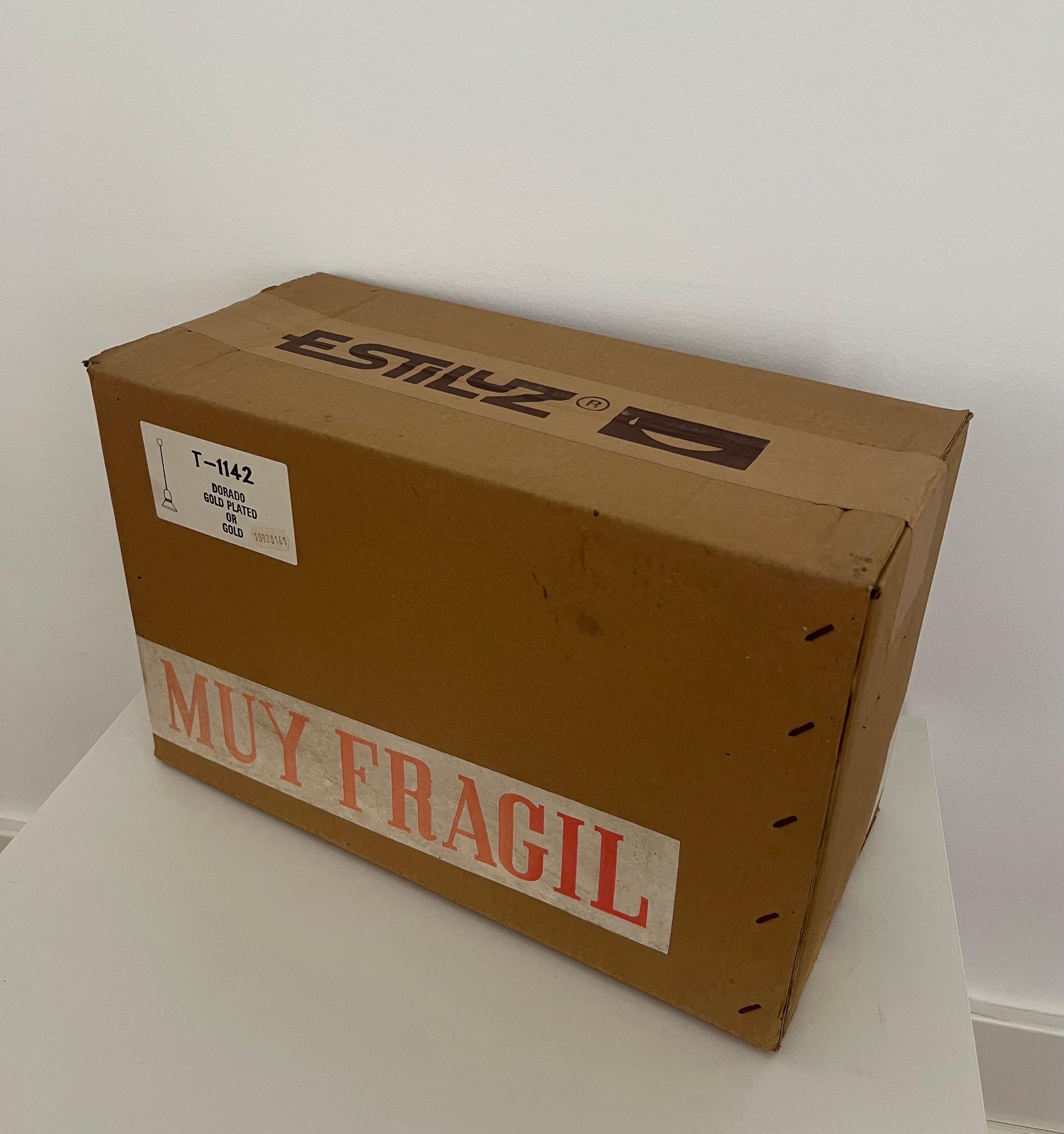 Set di tre lampadari d'oro di Estiluz, Barcellona, 1970 in vendita 5