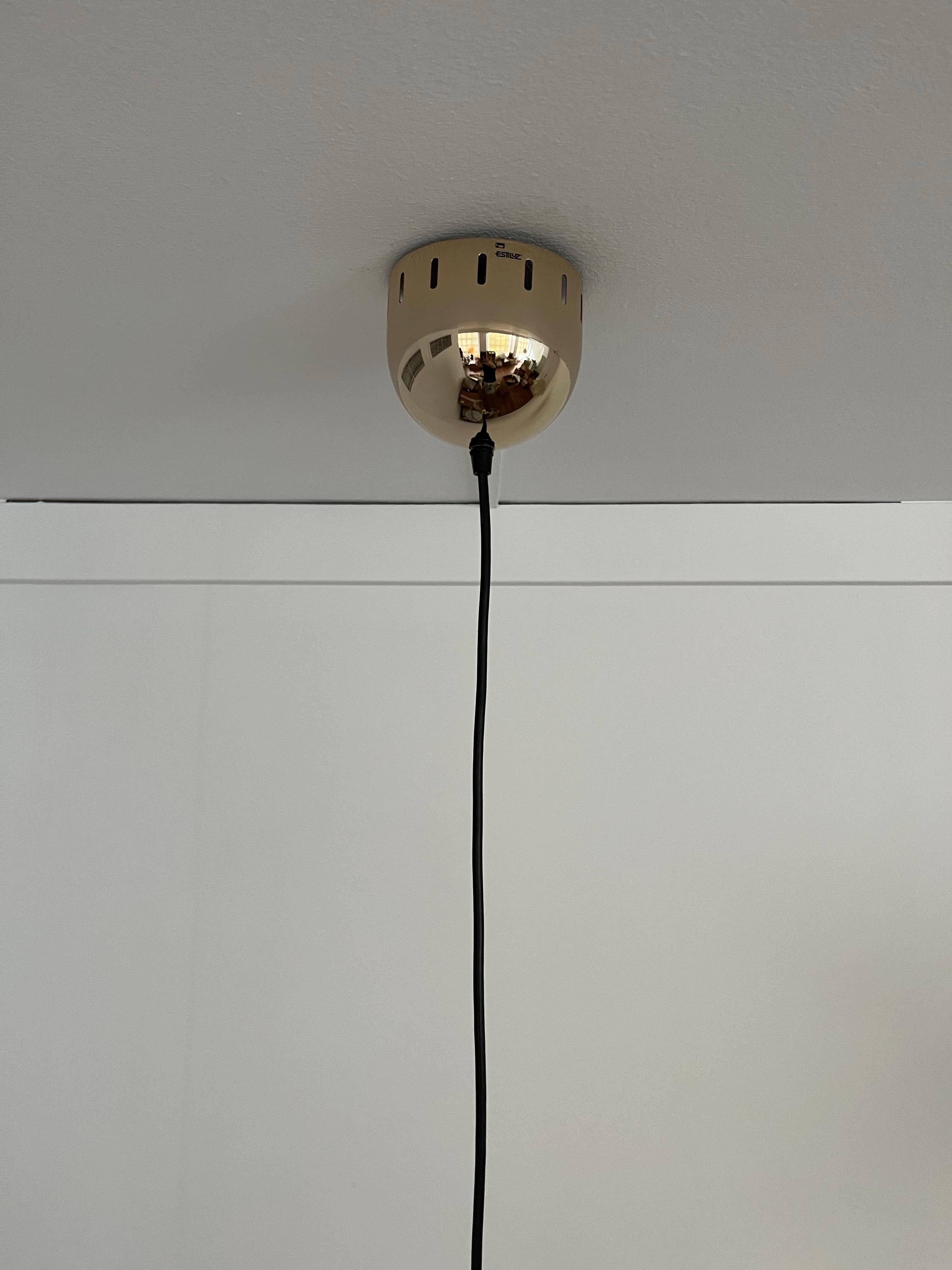 Set di tre lampadari d'oro di Estiluz, Barcellona, 1970 in vendita 6